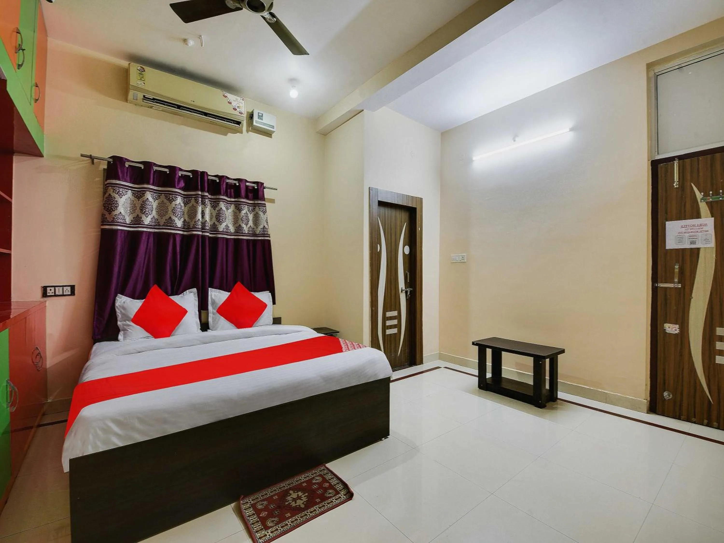 Bedroom, Bed in Hotel O Rudraksh Inn
