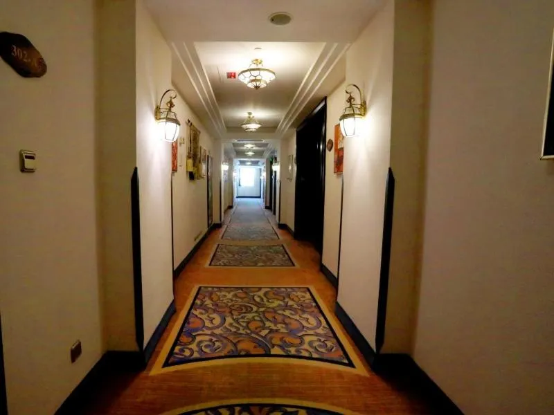 GreenTree Eastern Hotel Yueqing Shifu Chenmu Square