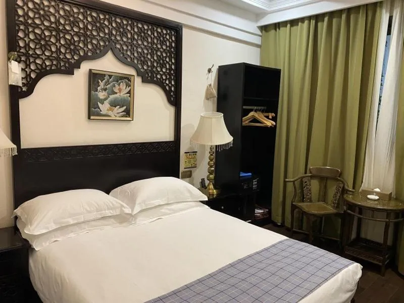 GreenTree Eastern Hotel Yueqing Shifu Chenmu Square