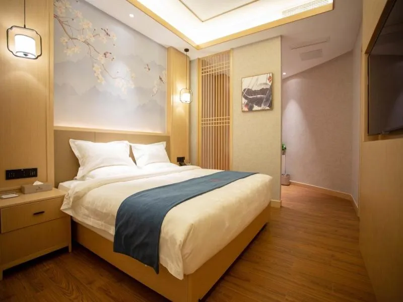 Bed in GreenTree Eastern Hotel Henan Anyang Hua County Wuzhou New Times Square