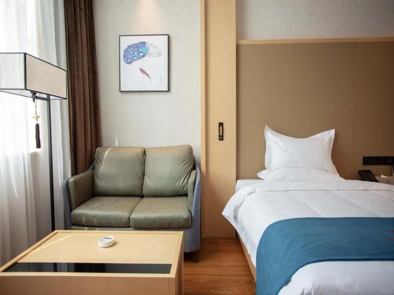 Bed in GreenTree Eastern Hotel Henan Anyang Hua County Wuzhou New Times Square