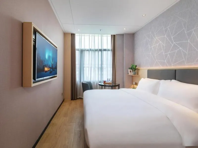 Bed in GreenTree Eastern Hotel Shenzhen Futian Civic Center Jingtan Subway Station