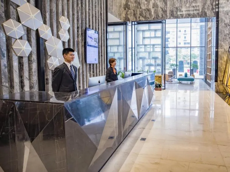 GreenTree Eastern Hotel Shenzhen Pinghu Hua'nan City Hehua Subway Station