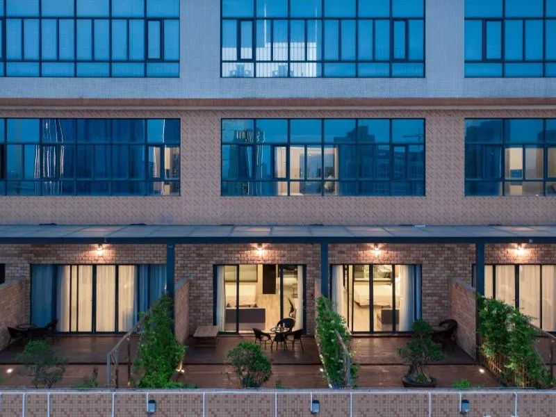 GreenTree Eastern Hotel Shenzhen Pinghu Hua'nan City Hehua Subway Station