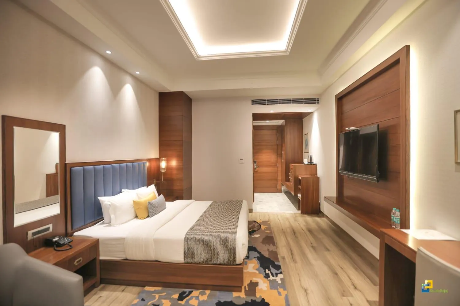 Bedroom, Bed in The Montage