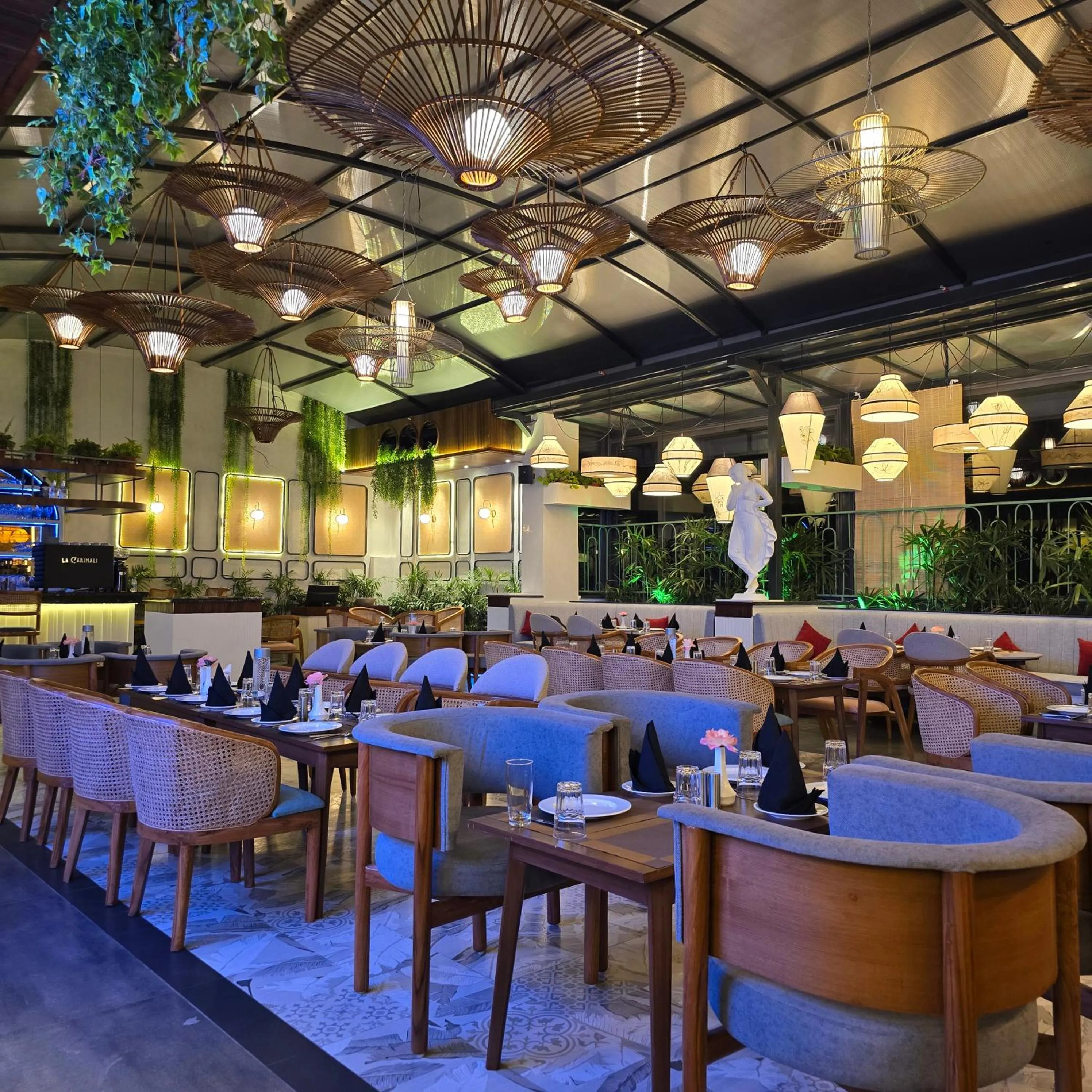 Restaurant/places to eat in The Montage