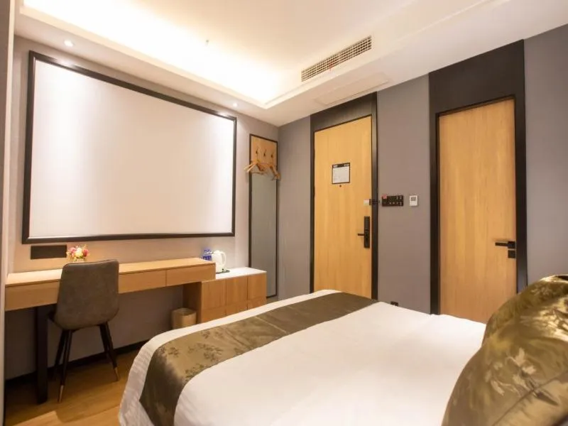 Bed in GreenTree Inn Express Changzhou Caoqiao Industrial Park