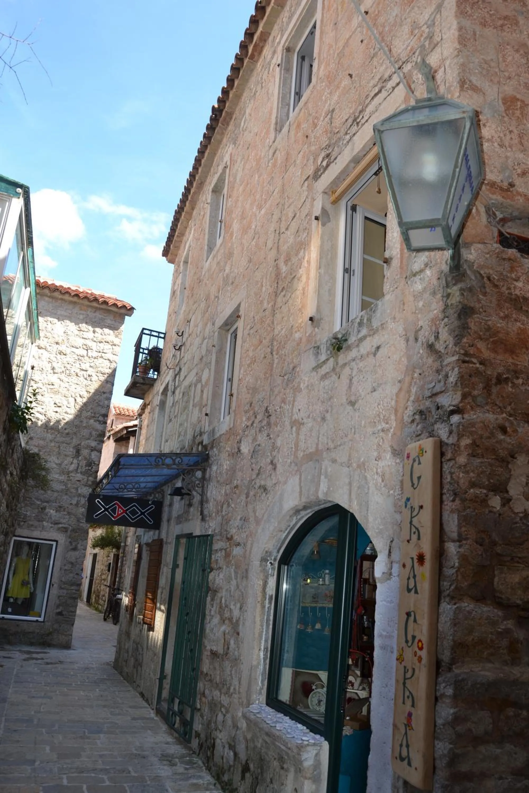 Facade/entrance in Bell Tower Apartment