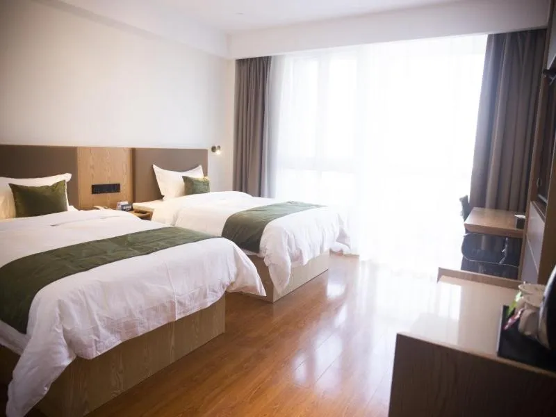 Bed in GreenTree Inn Express Hotel Jiangsu Suqian Shuyang Bus Station
