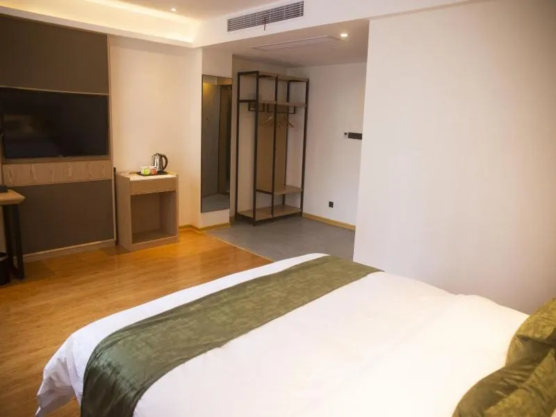 Bed in GreenTree Inn Express Hotel Jiangsu Suqian Shuyang Bus Station