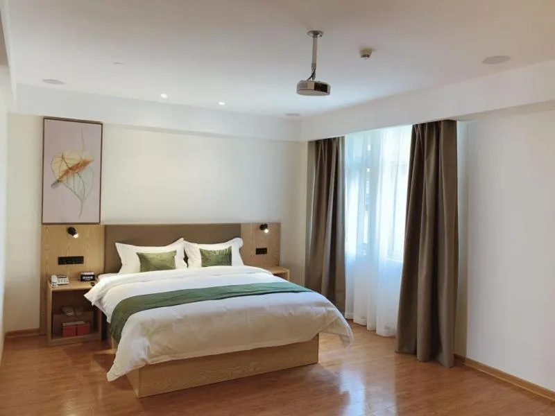 Bed in GreenTree Inn Express Hotel Jiangsu Suqian Shuyang Bus Station