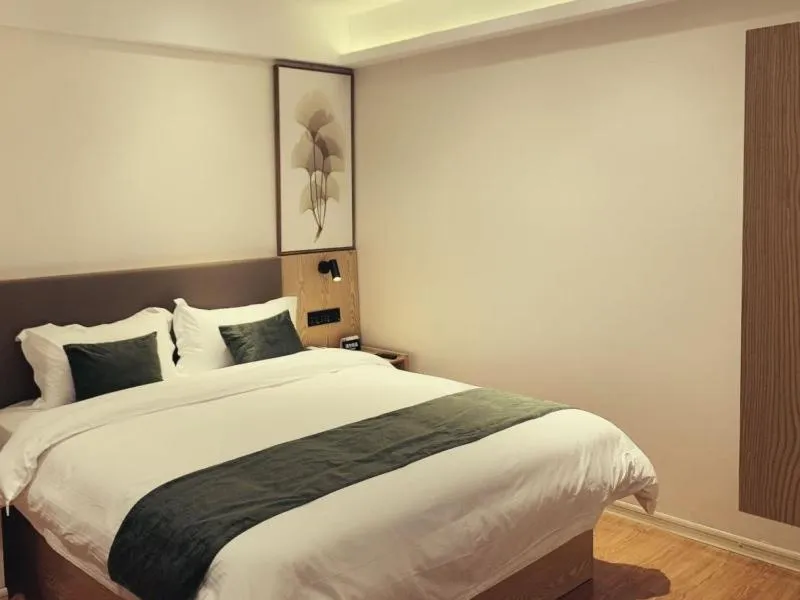 Bed in GreenTree Inn Express Hotel Jiangsu Suqian Shuyang Bus Station
