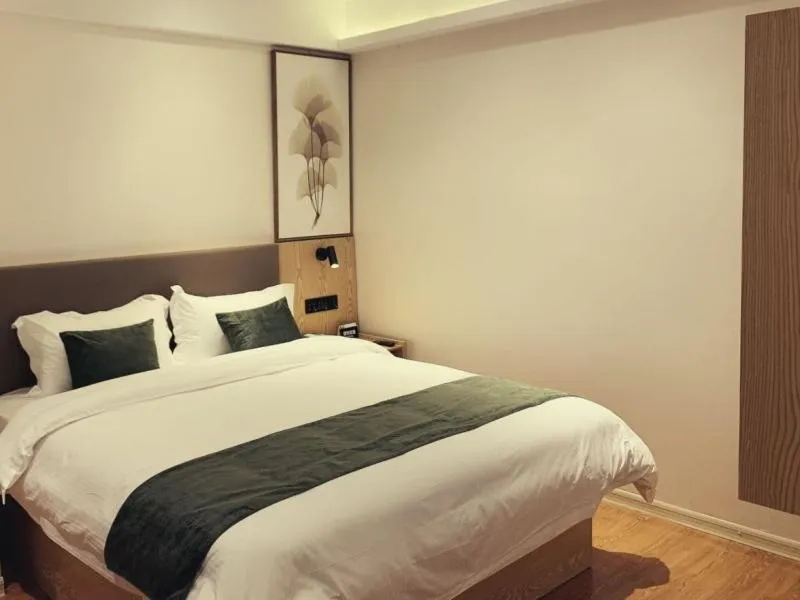 Bed in GreenTree Inn Express Hotel Jiangsu Suqian Shuyang Bus Station