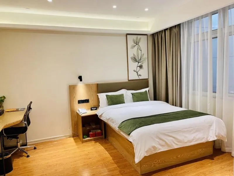 Bed in GreenTree Inn Express Hotel Jiangsu Suqian Shuyang Bus Station