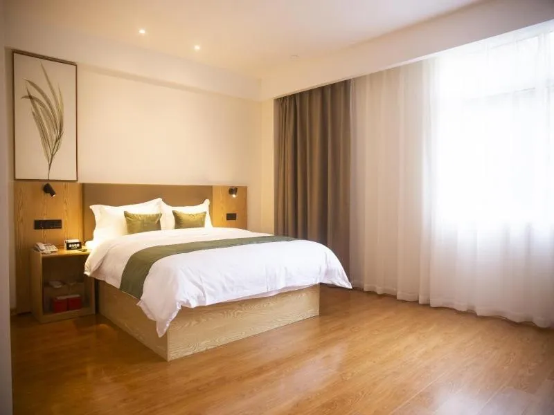 Bed in GreenTree Inn Express Hotel Jiangsu Suqian Shuyang Bus Station