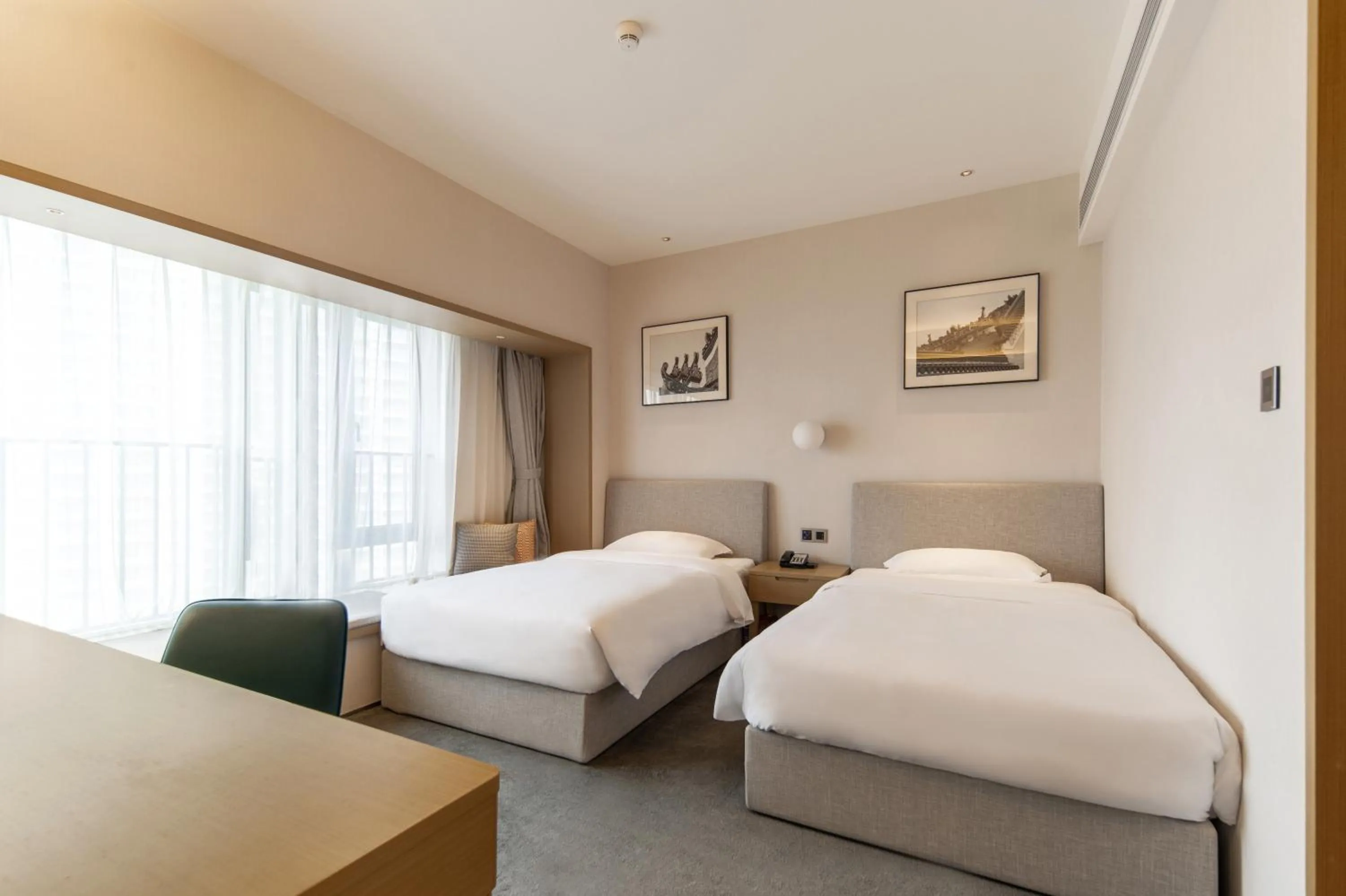 Bedroom, Bed in Keypai Hotel