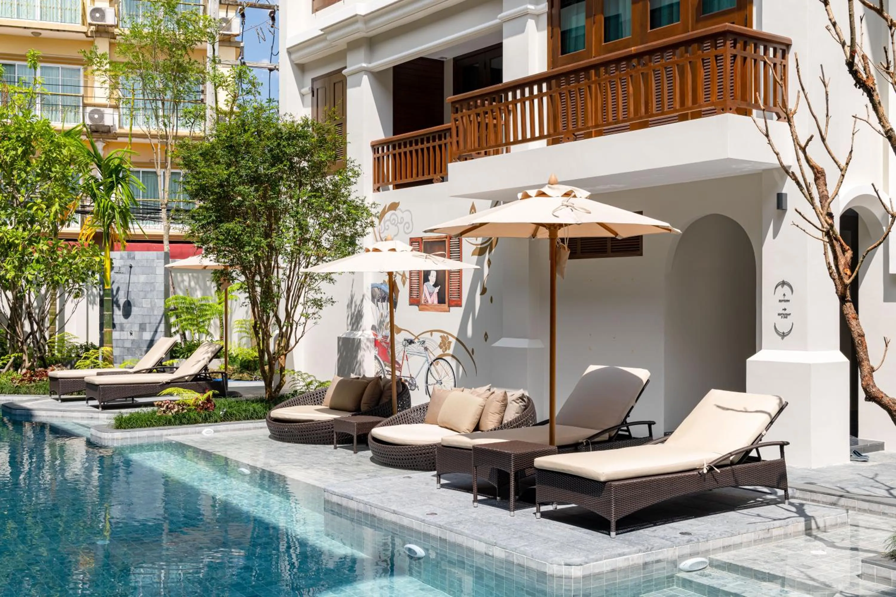 Swimming pool in Hotel Sensai Nimman Chiang Mai - Adults Only