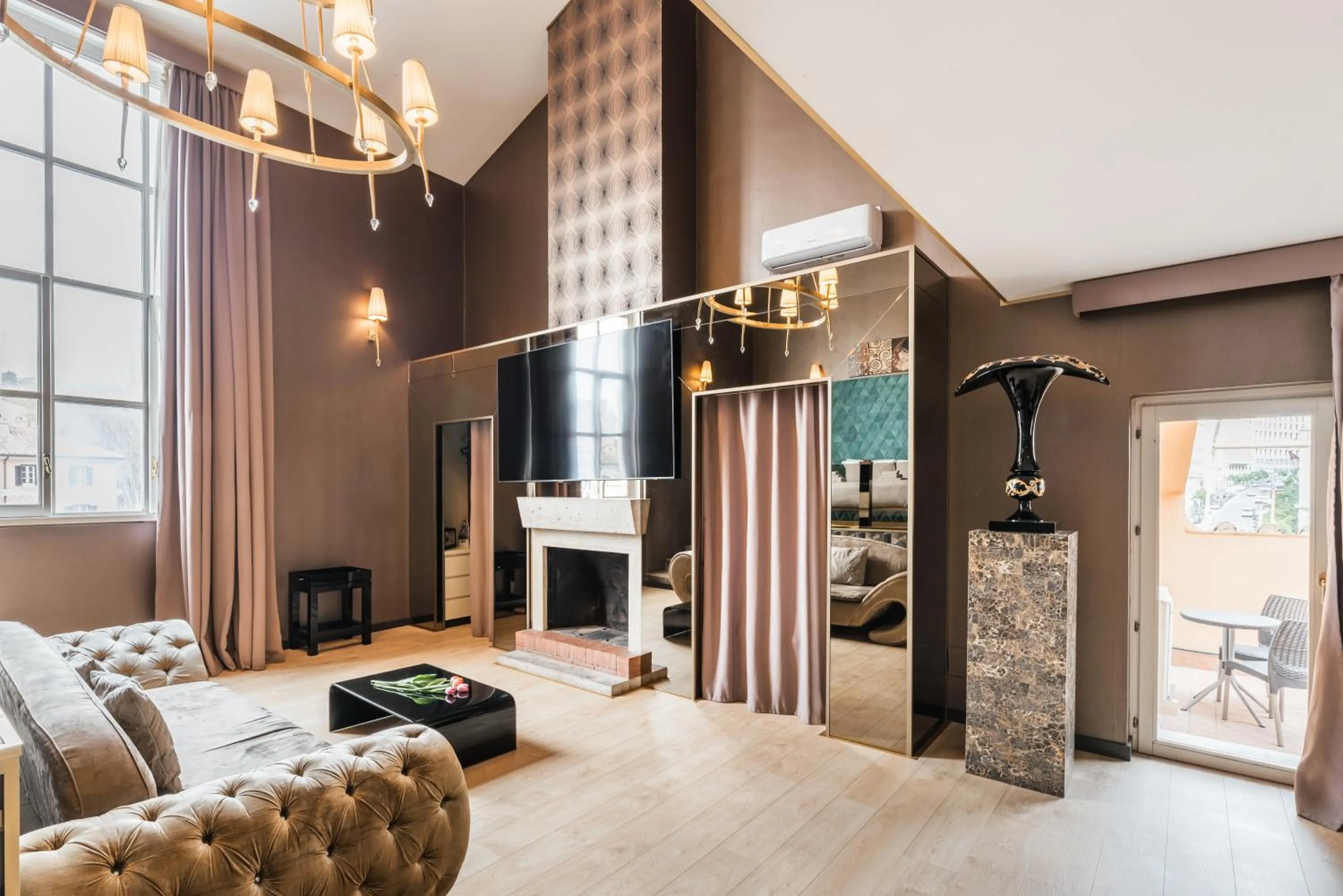 Bedroom, Bed in Penthouse Suite Rome - Private Suites