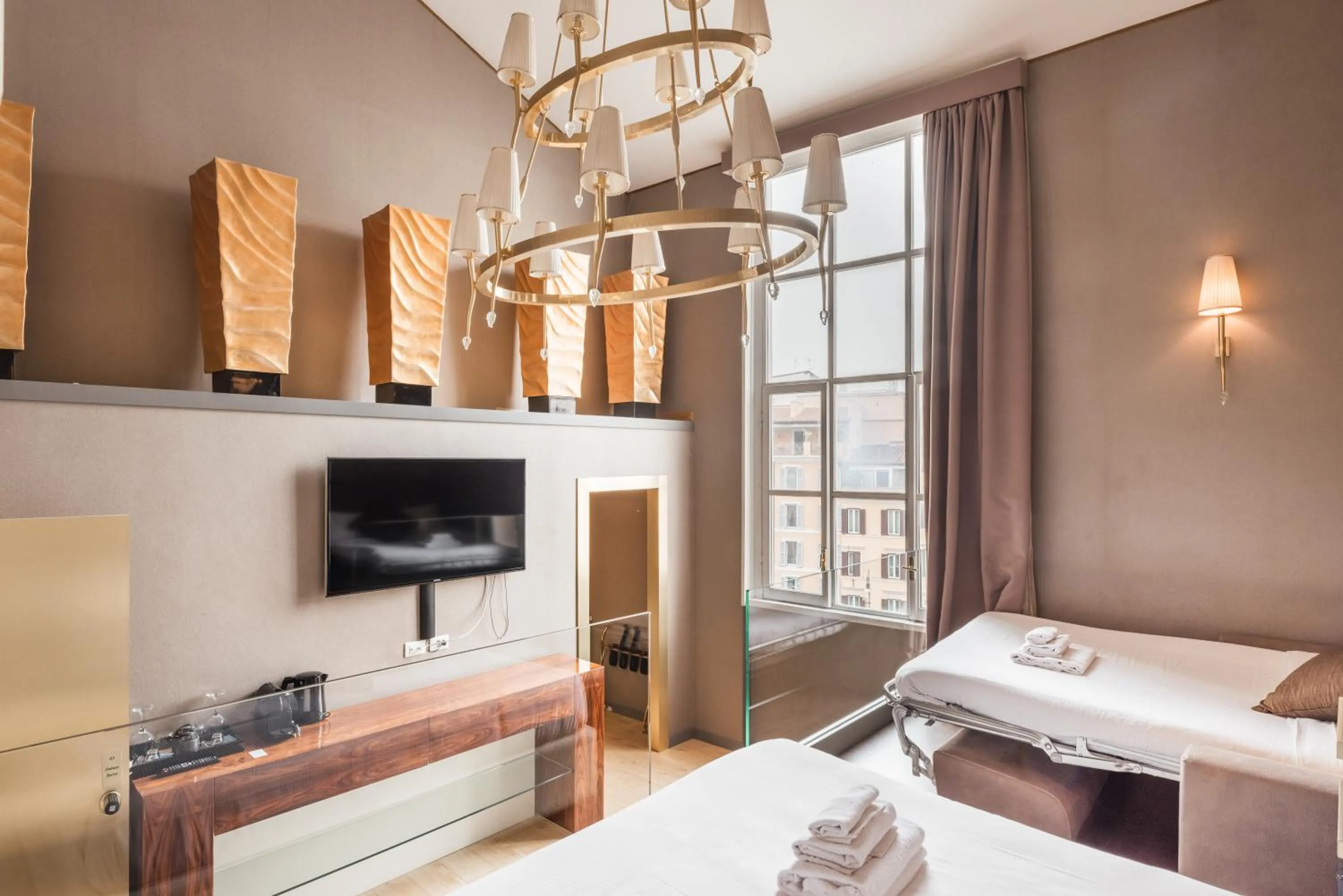 Photo of the whole room, Bed in Penthouse Suite Rome - Private Suites