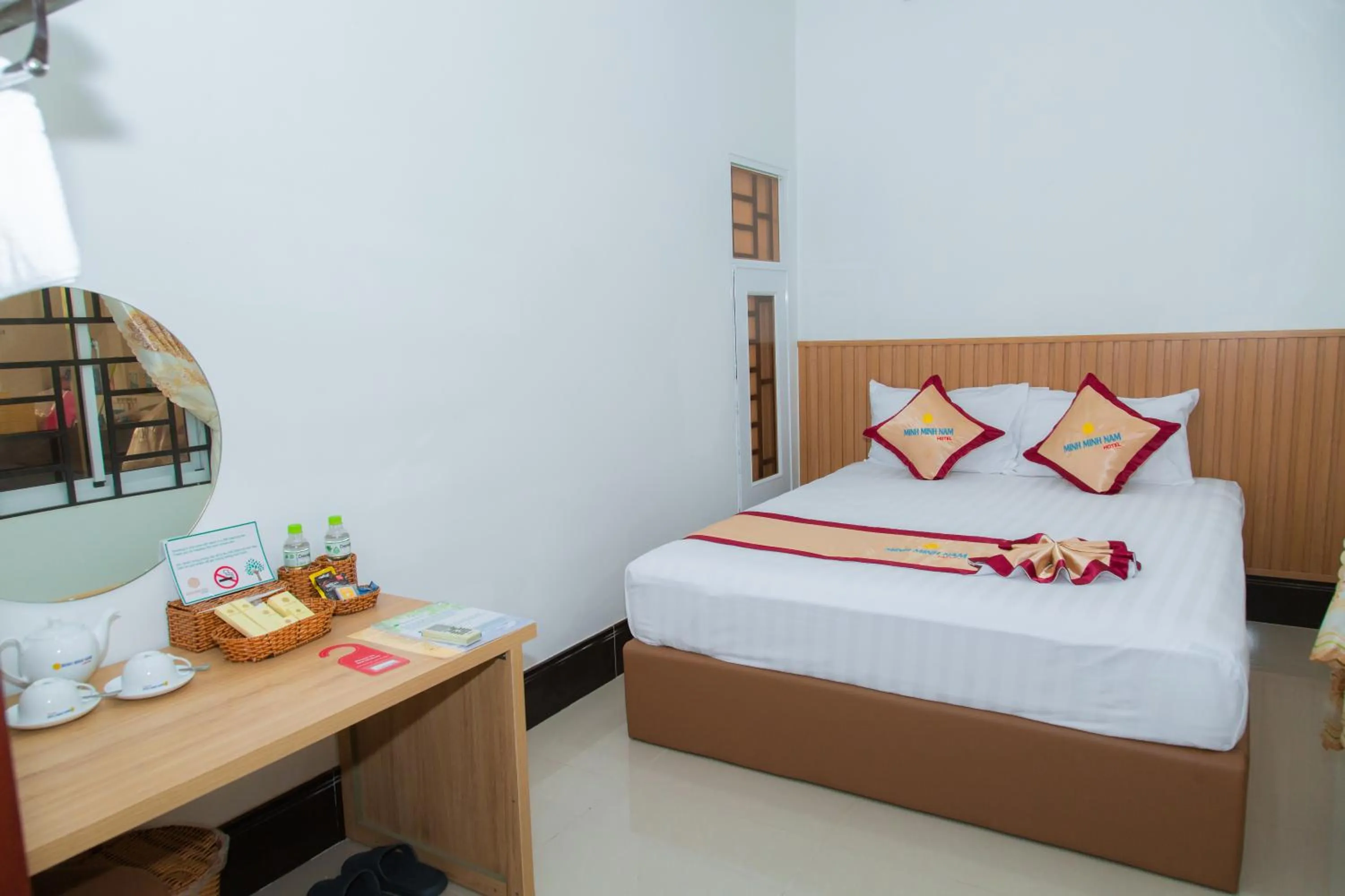 Bedroom, Bed in Minh Minh Nam 2 Hotel