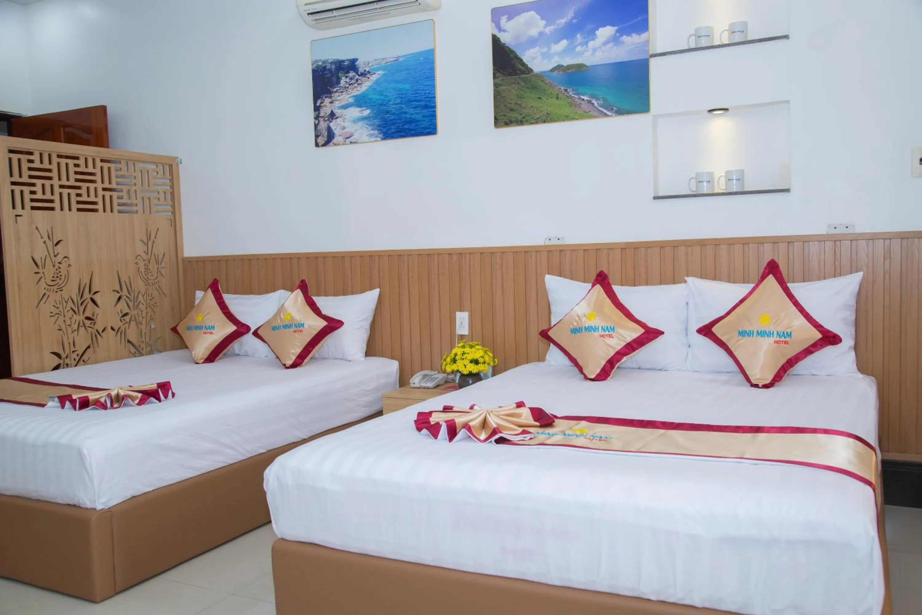 Bedroom, Bed in Minh Minh Nam 2 Hotel