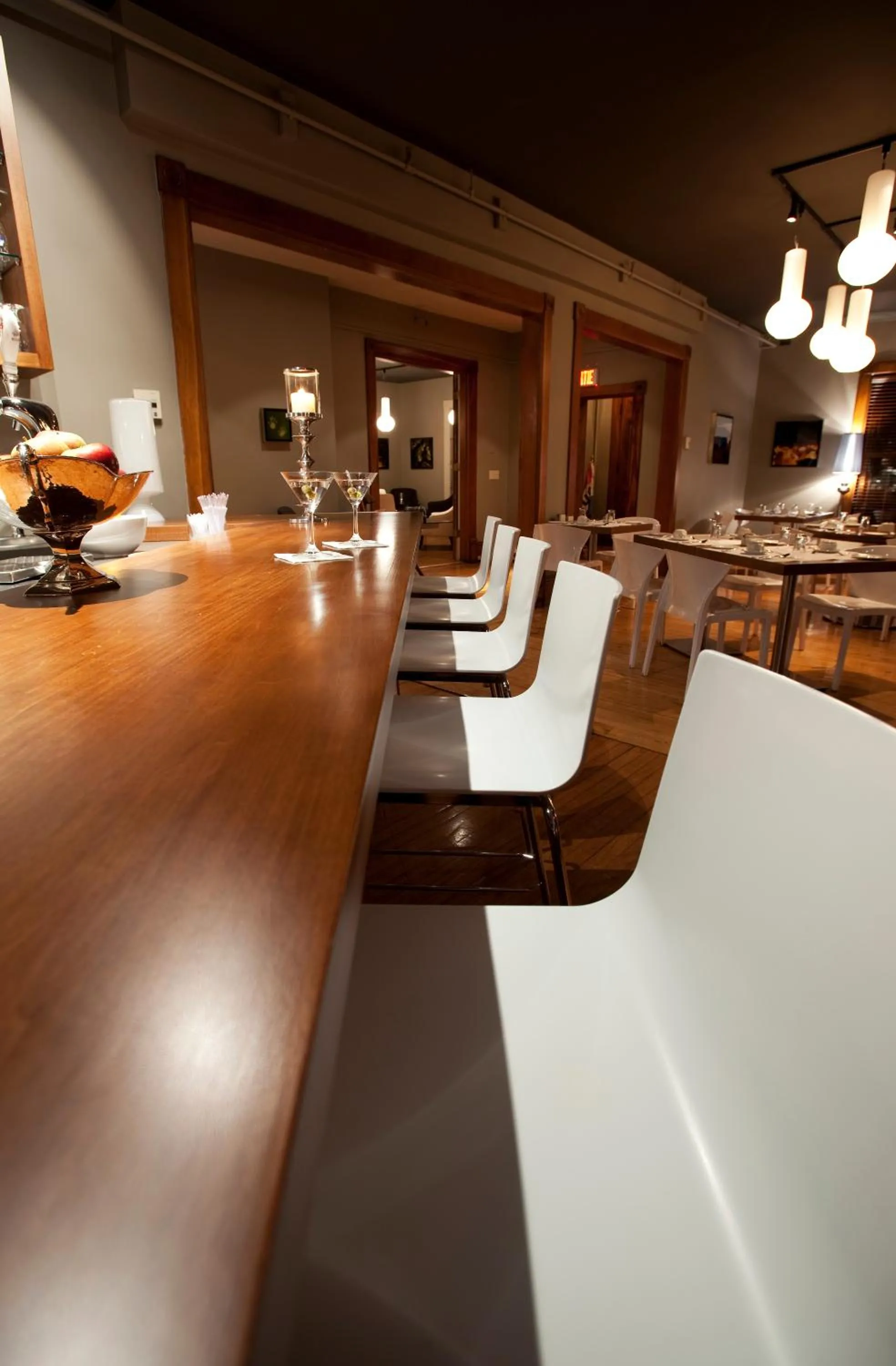 Restaurant/places to eat in Le Pleasant Hôtel & Café