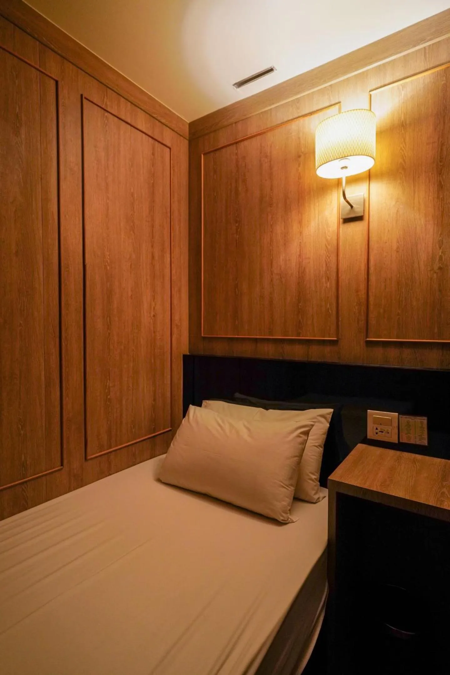 Bedroom, Bed in The poshtel Bangkok By Benya BTS Phayathai