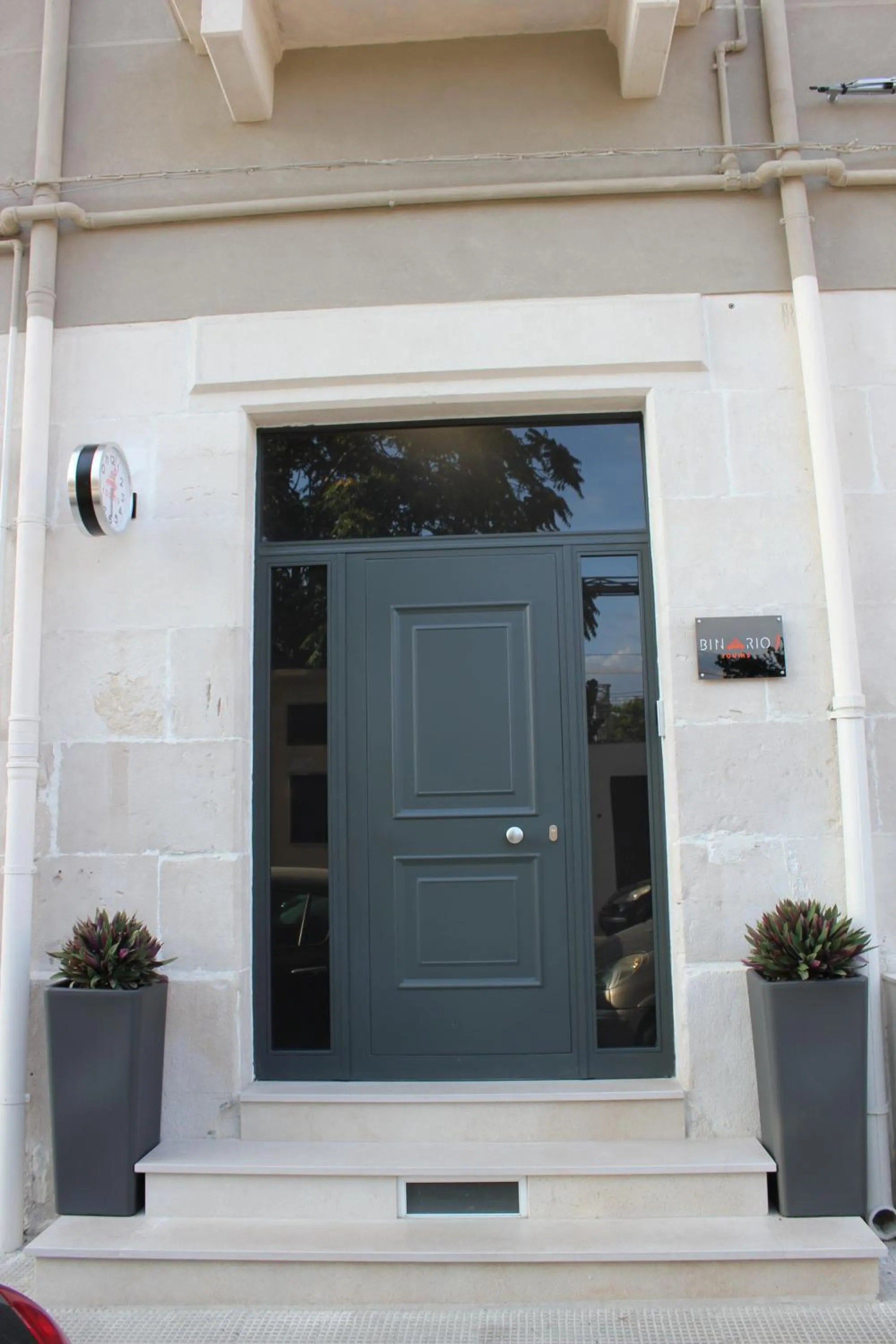 Facade/entrance in Binario1 Rooms