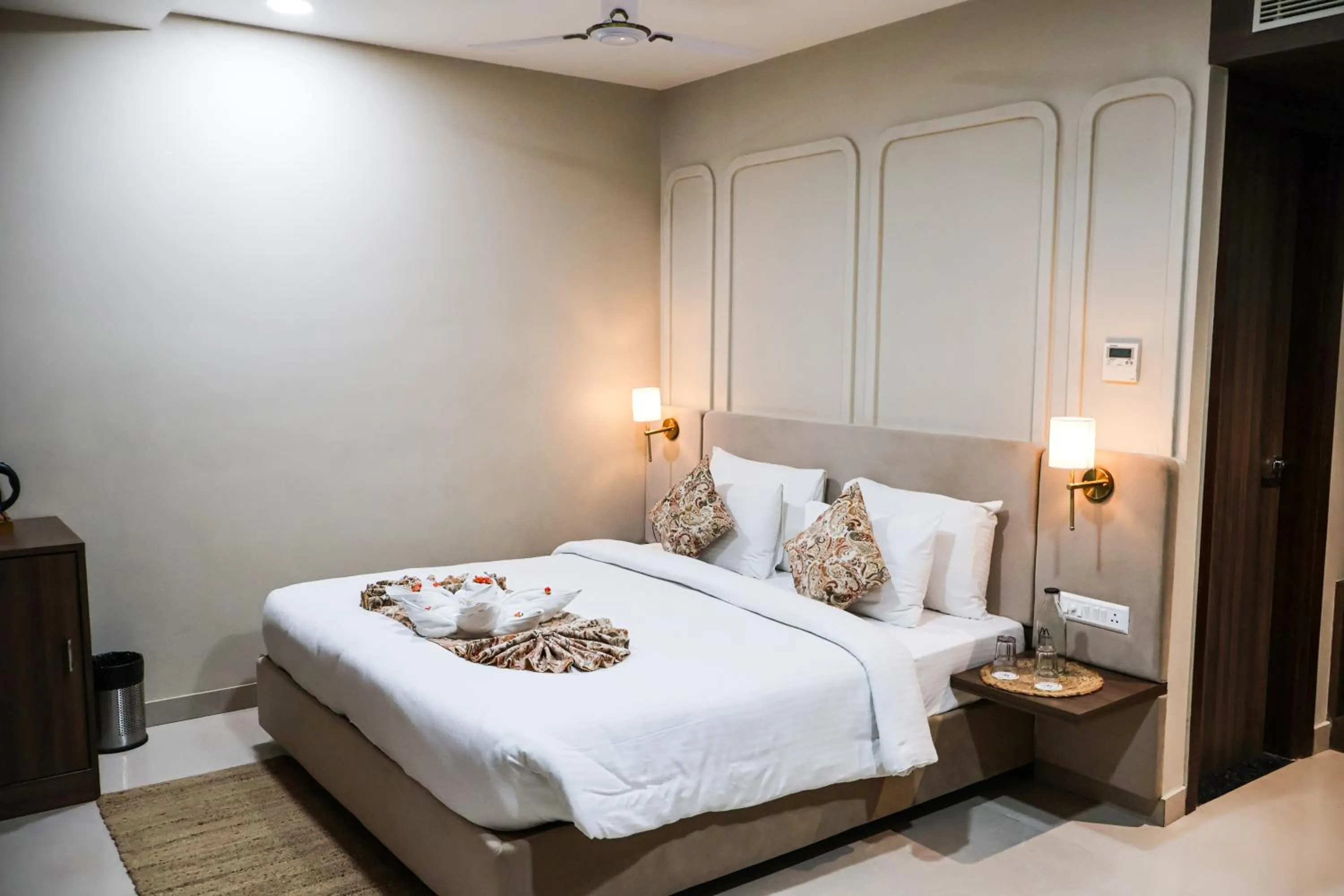 Bed in HHW Buddha Lineage