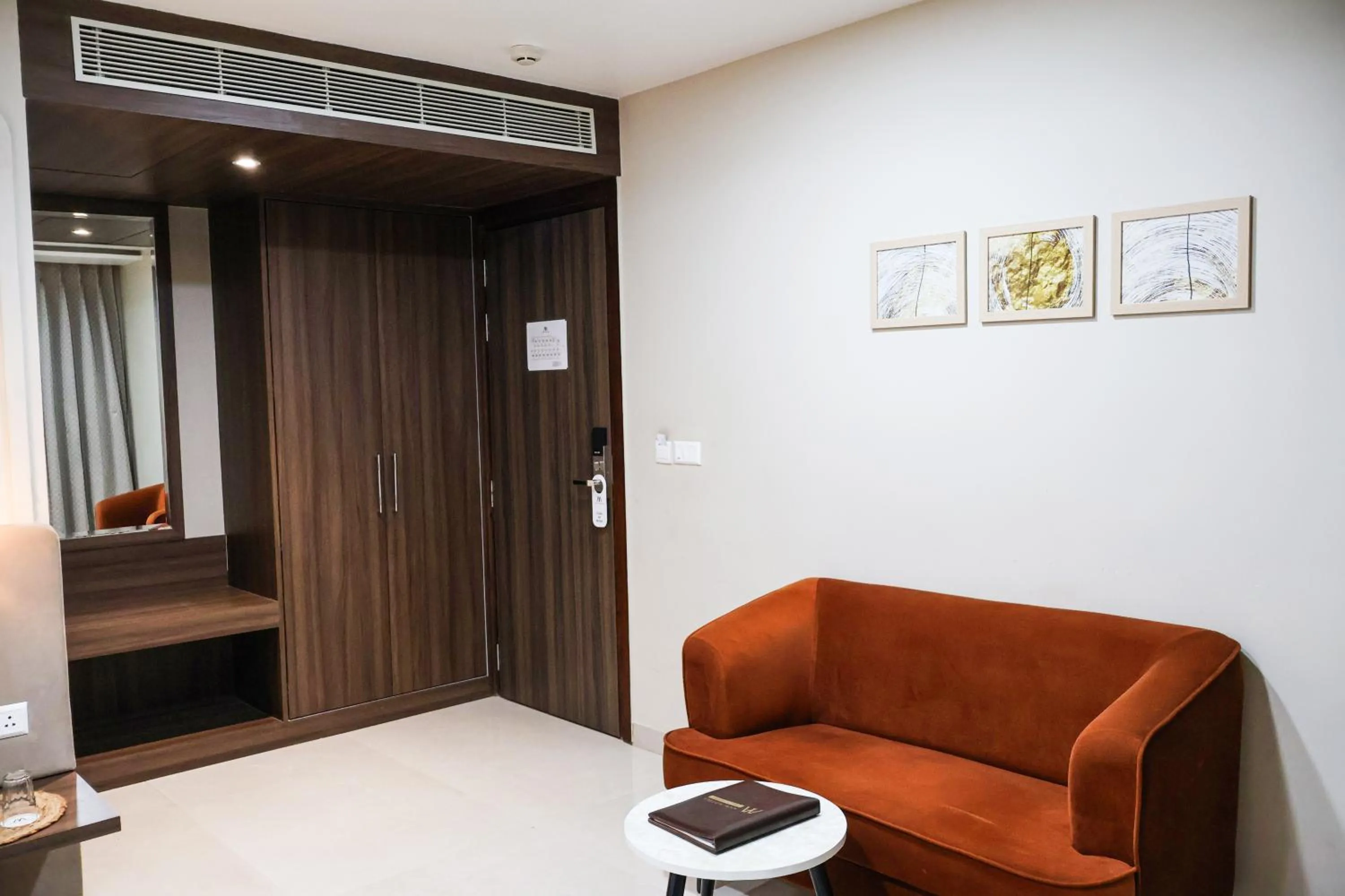 Bed in HHW Buddha Lineage