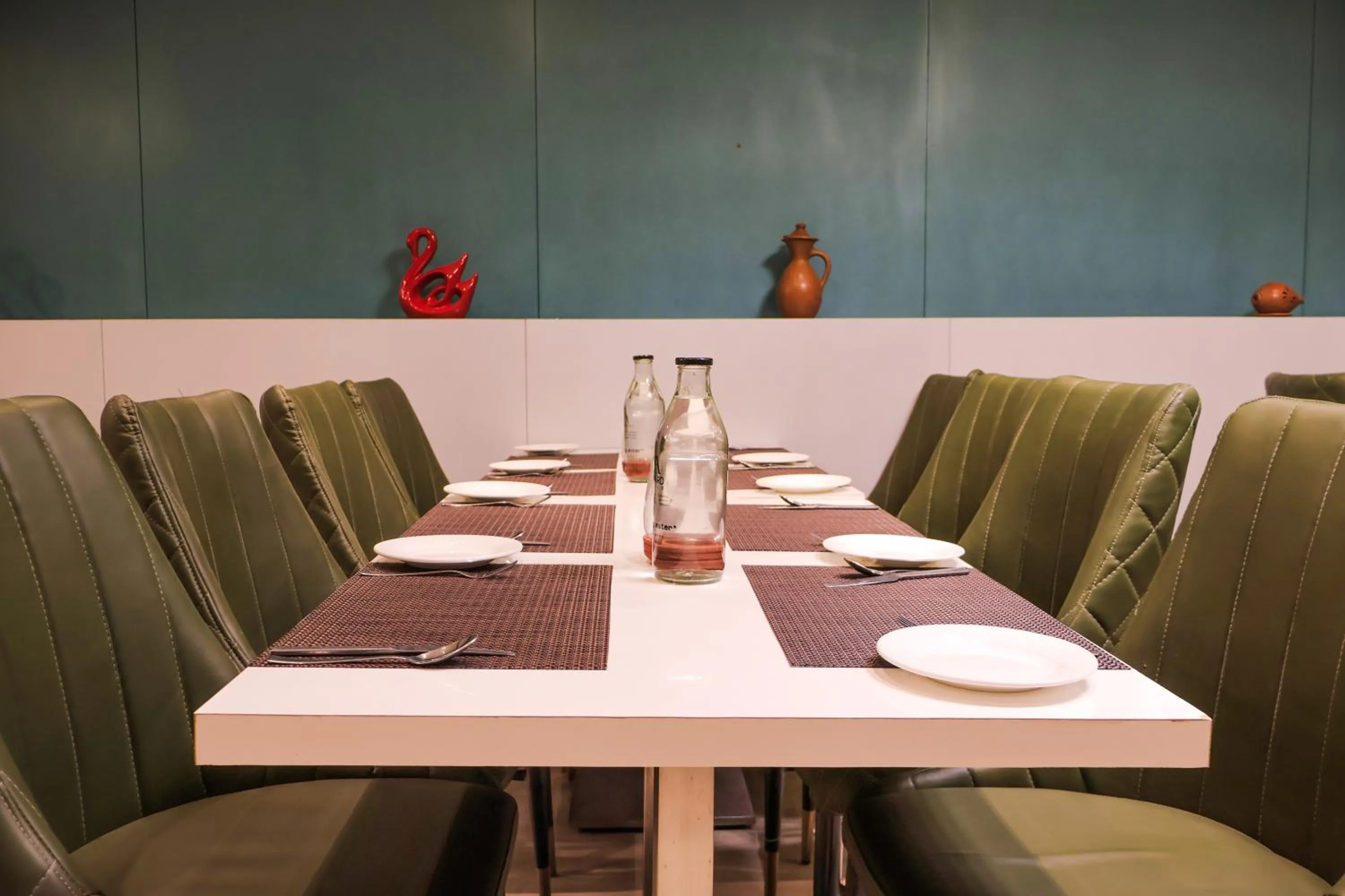 Restaurant/places to eat in HHW Buddha Lineage