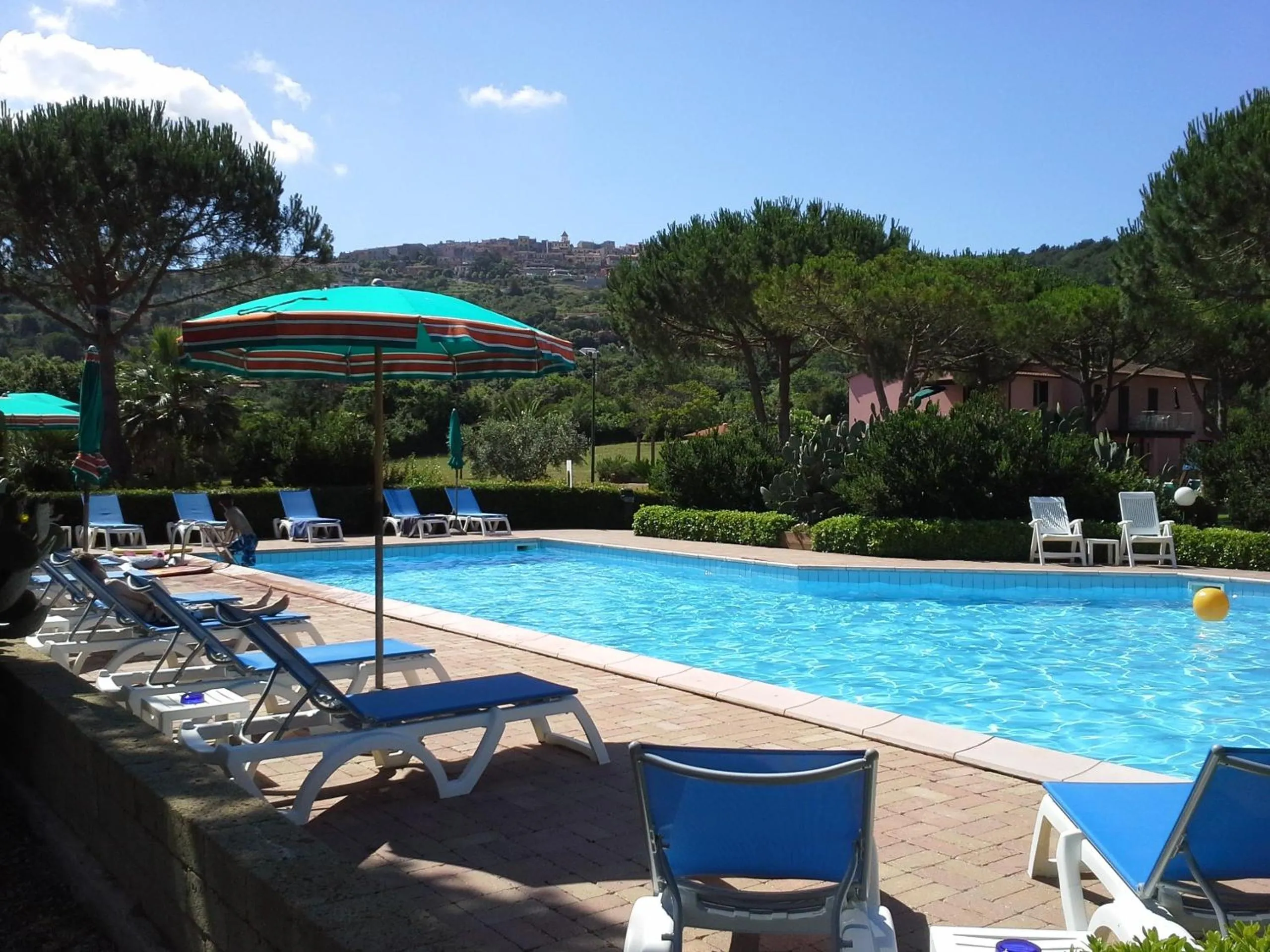 Pool view in Casa Campanella Resort