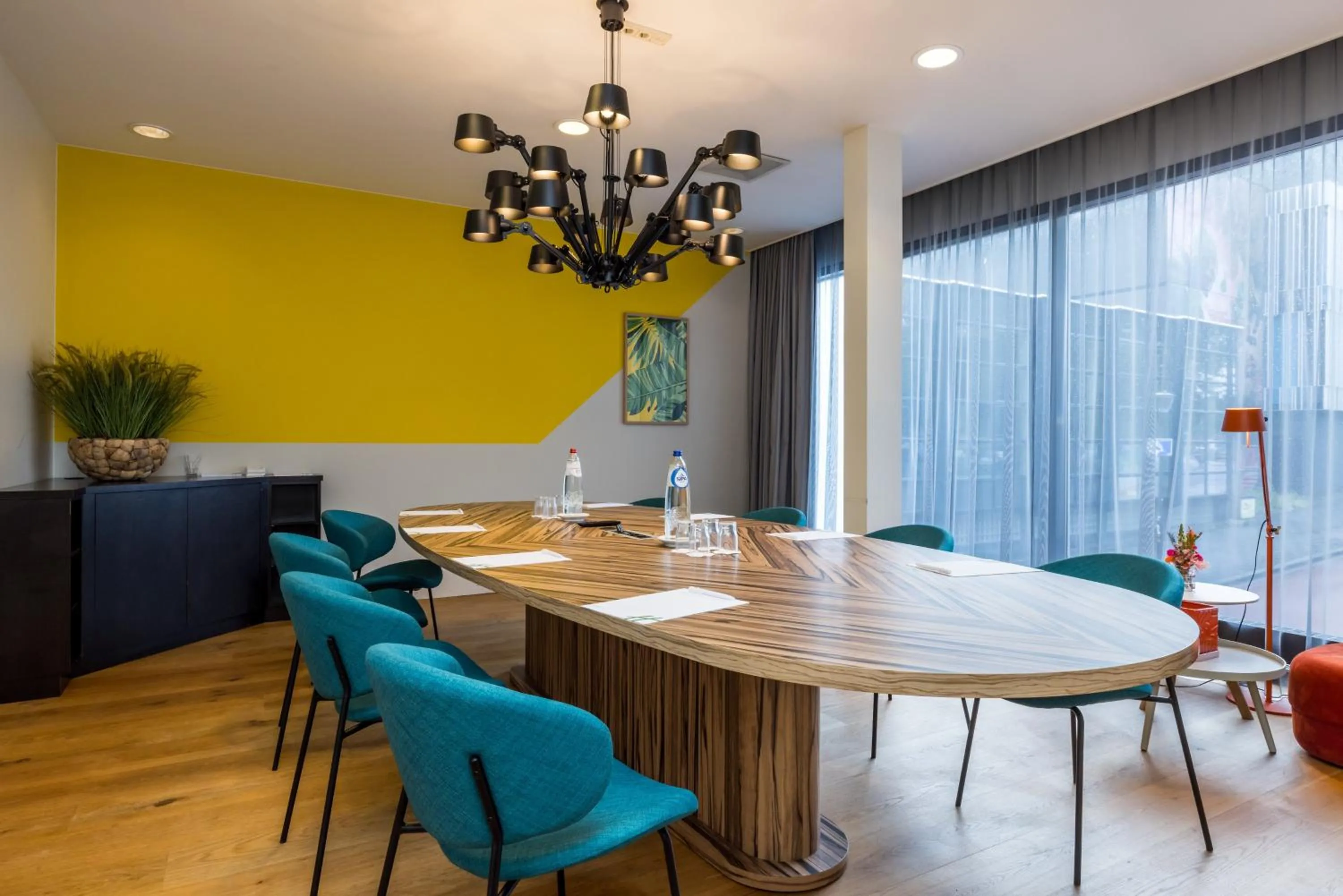 Meeting/conference room in Holiday Inn Eindhoven Centre by IHG