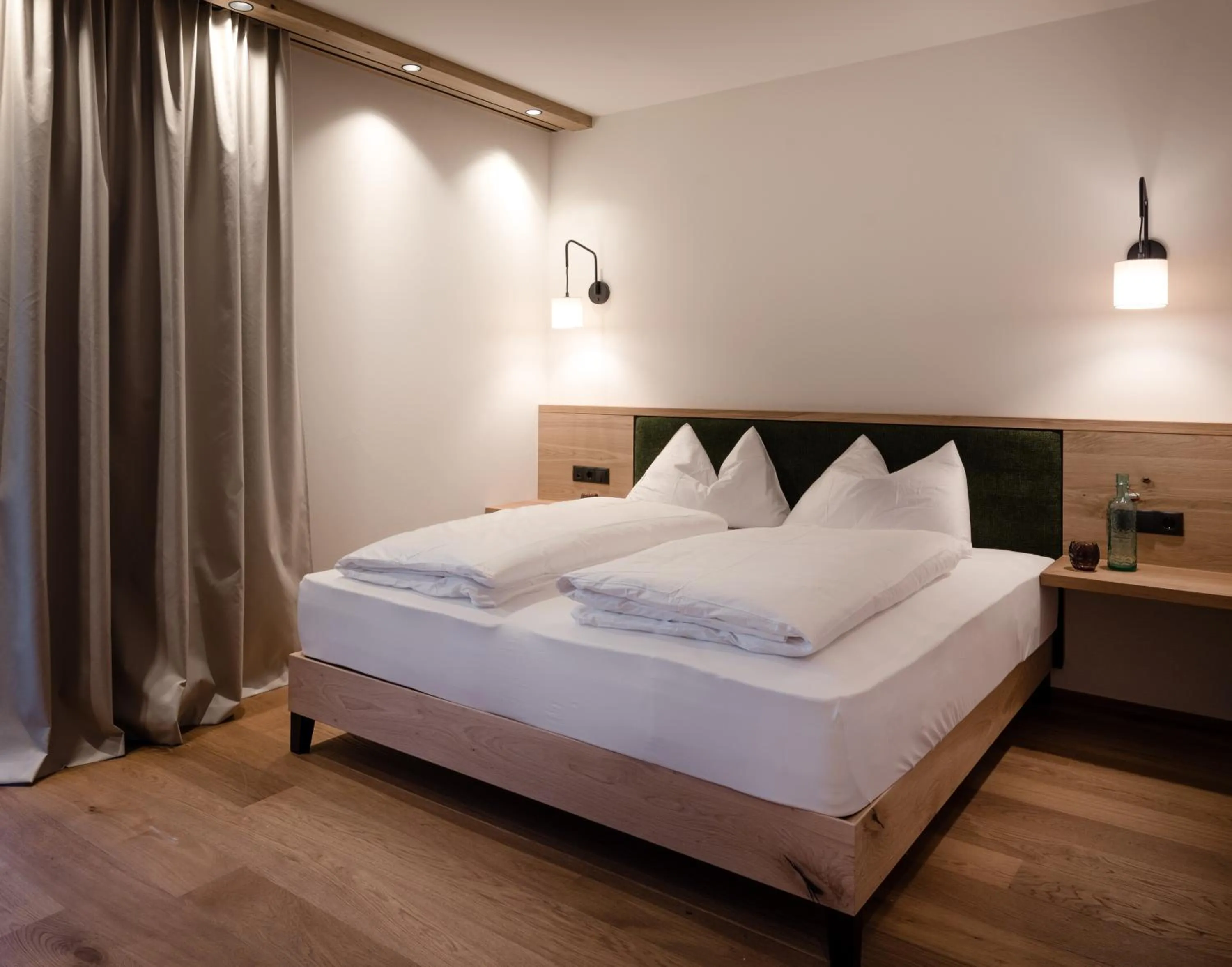 Bedroom, Bed in Hotel Mühlenerhof