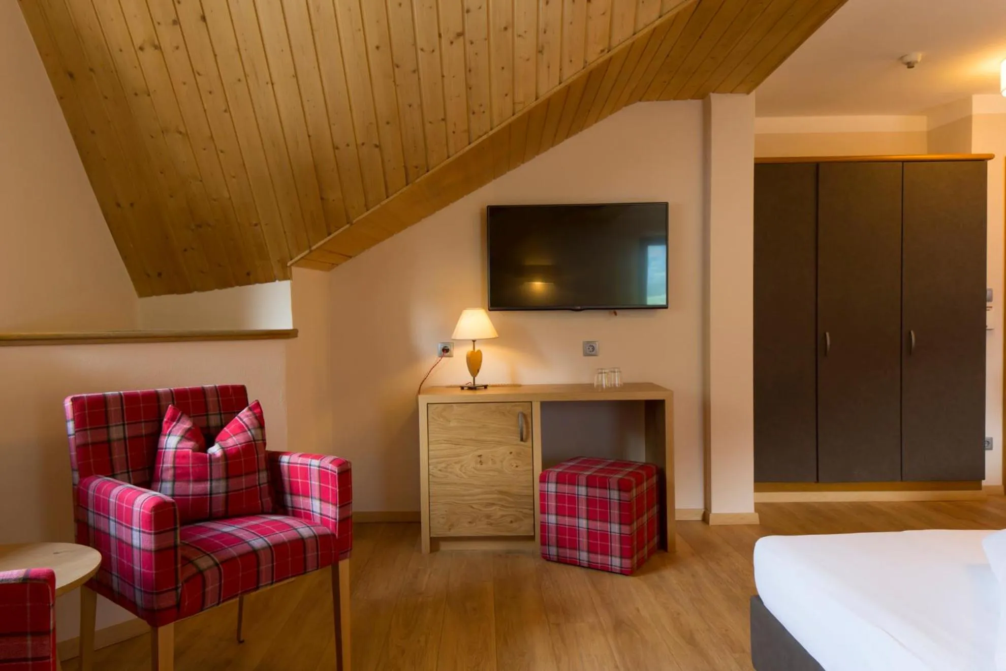 Bedroom, Bed in Hotel Mühlenerhof