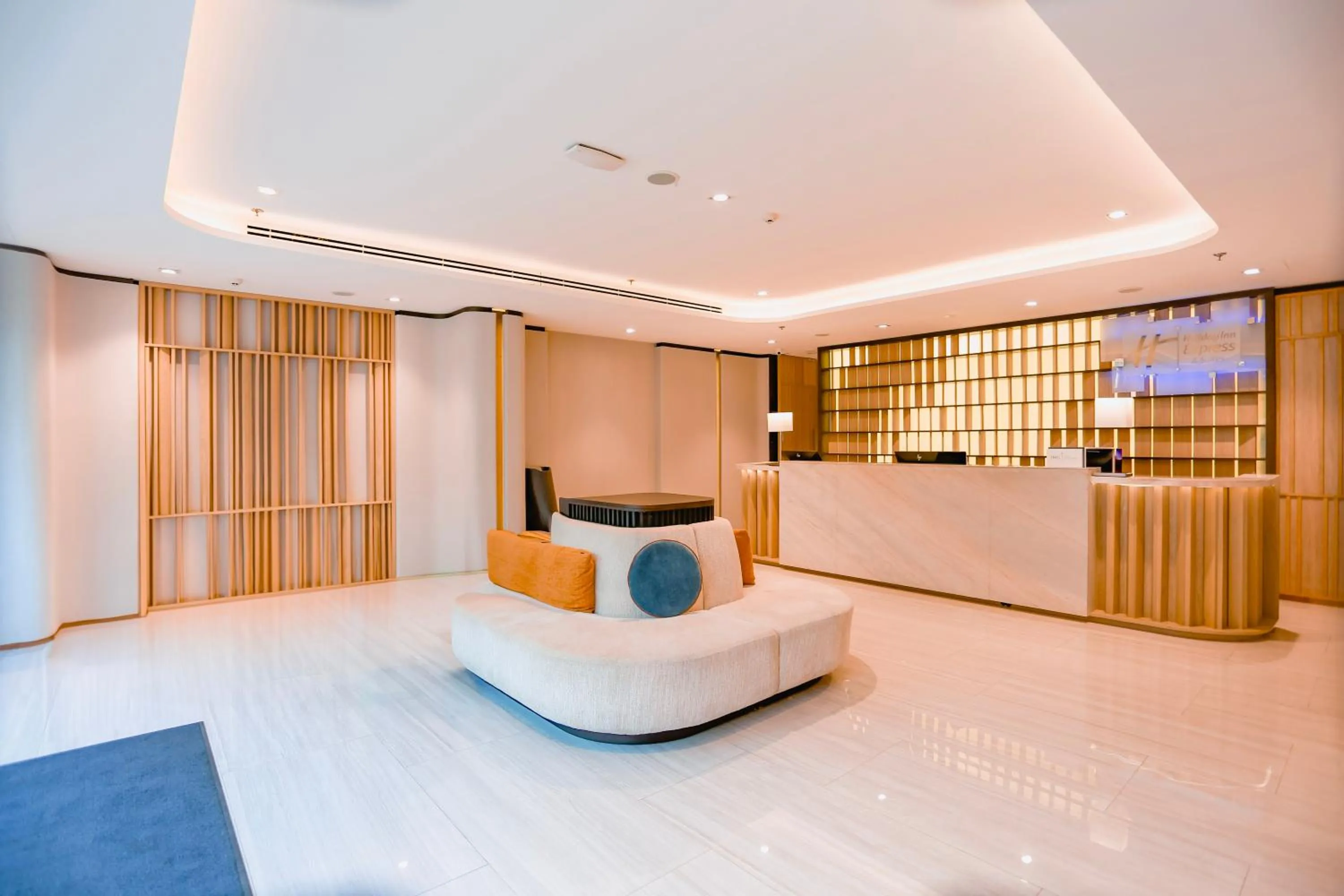 Property building in Holiday Inn Express & Suites Bangkok Central Pier by IHG