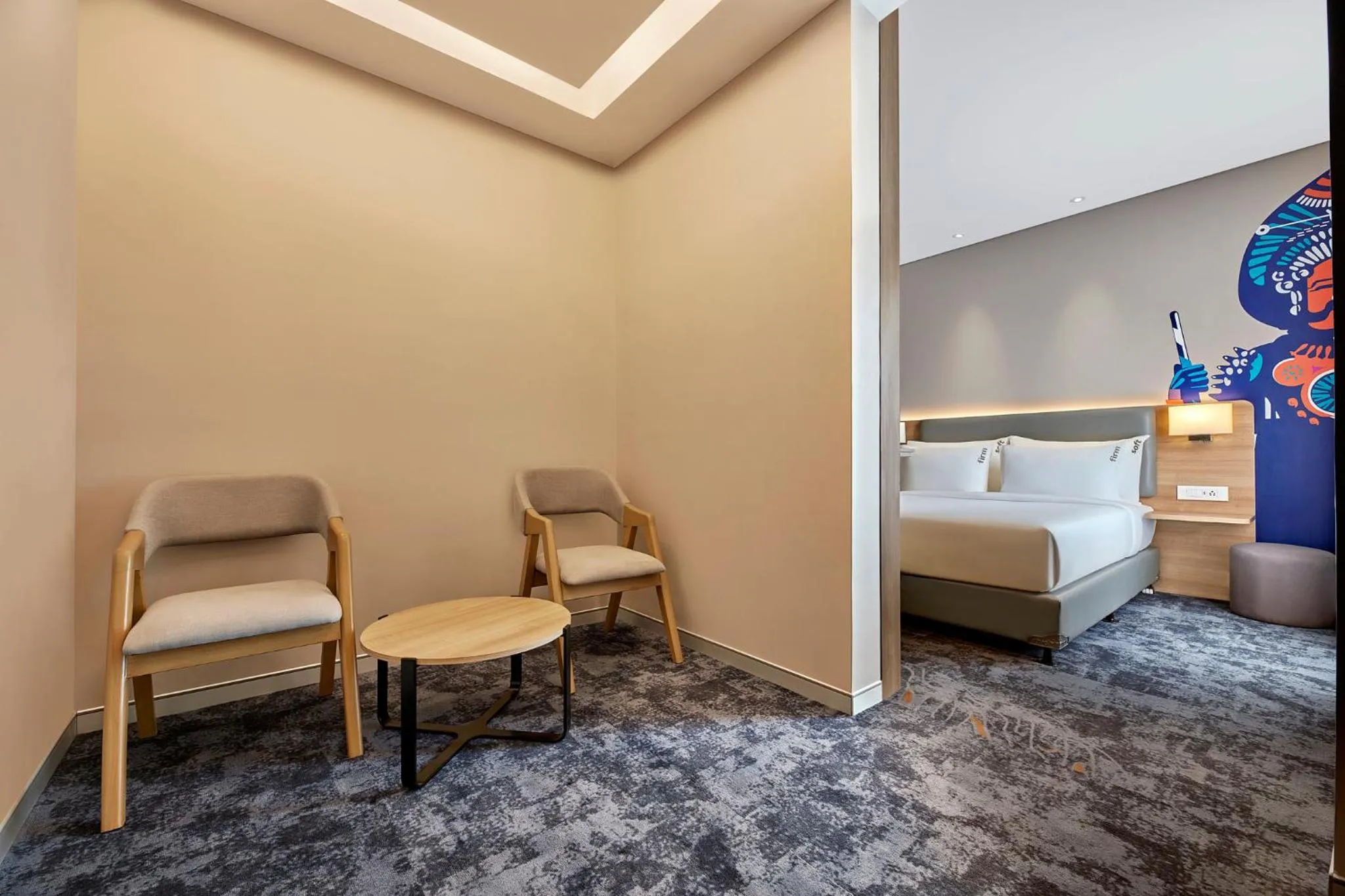 Photo of the whole room, Bed in Holiday Inn Express Bengaluru Bommasandra by IHG