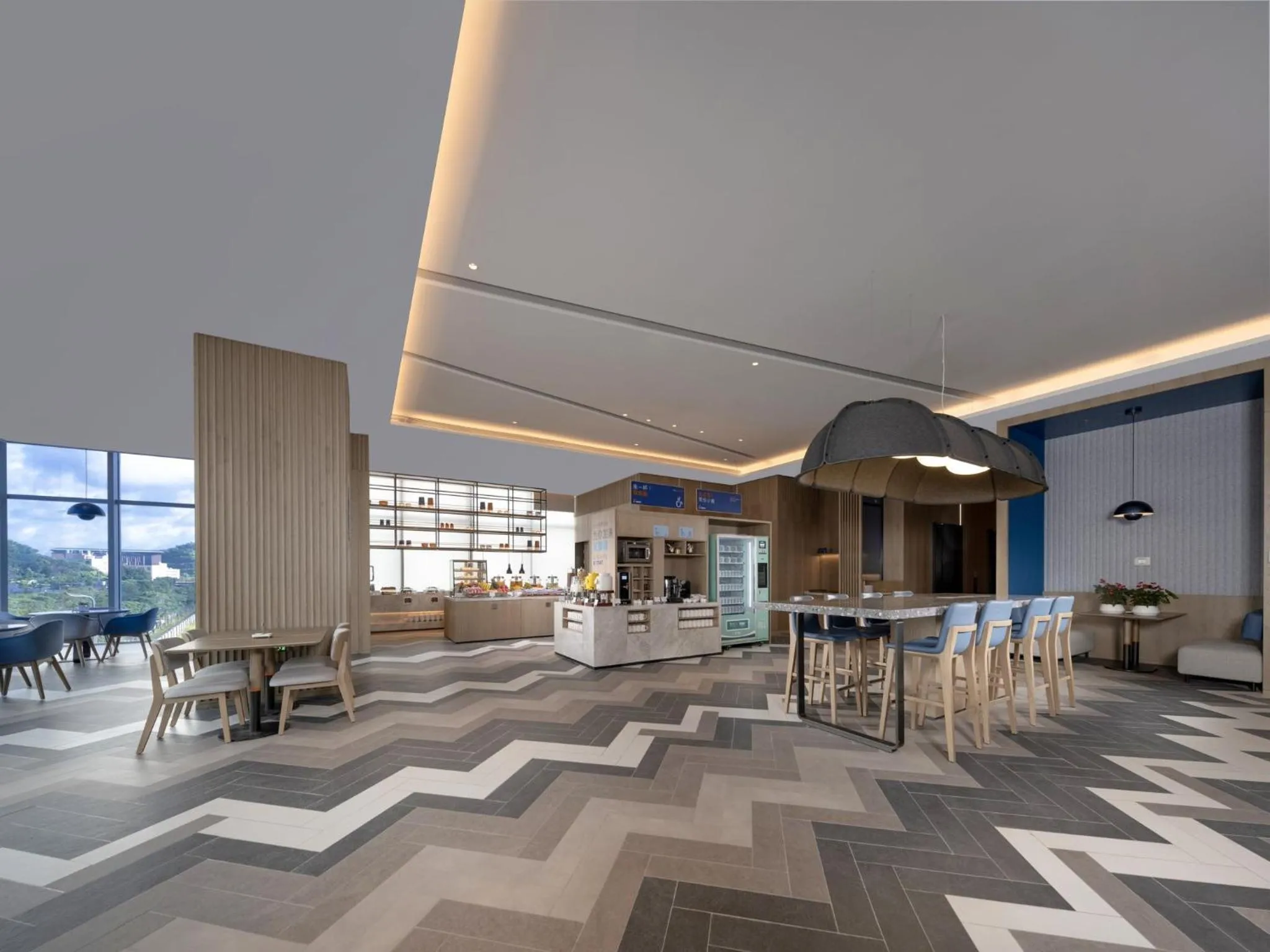 Restaurant/places to eat in Holiday Inn Express Shenzhen Guangming Cloud Park by IHG