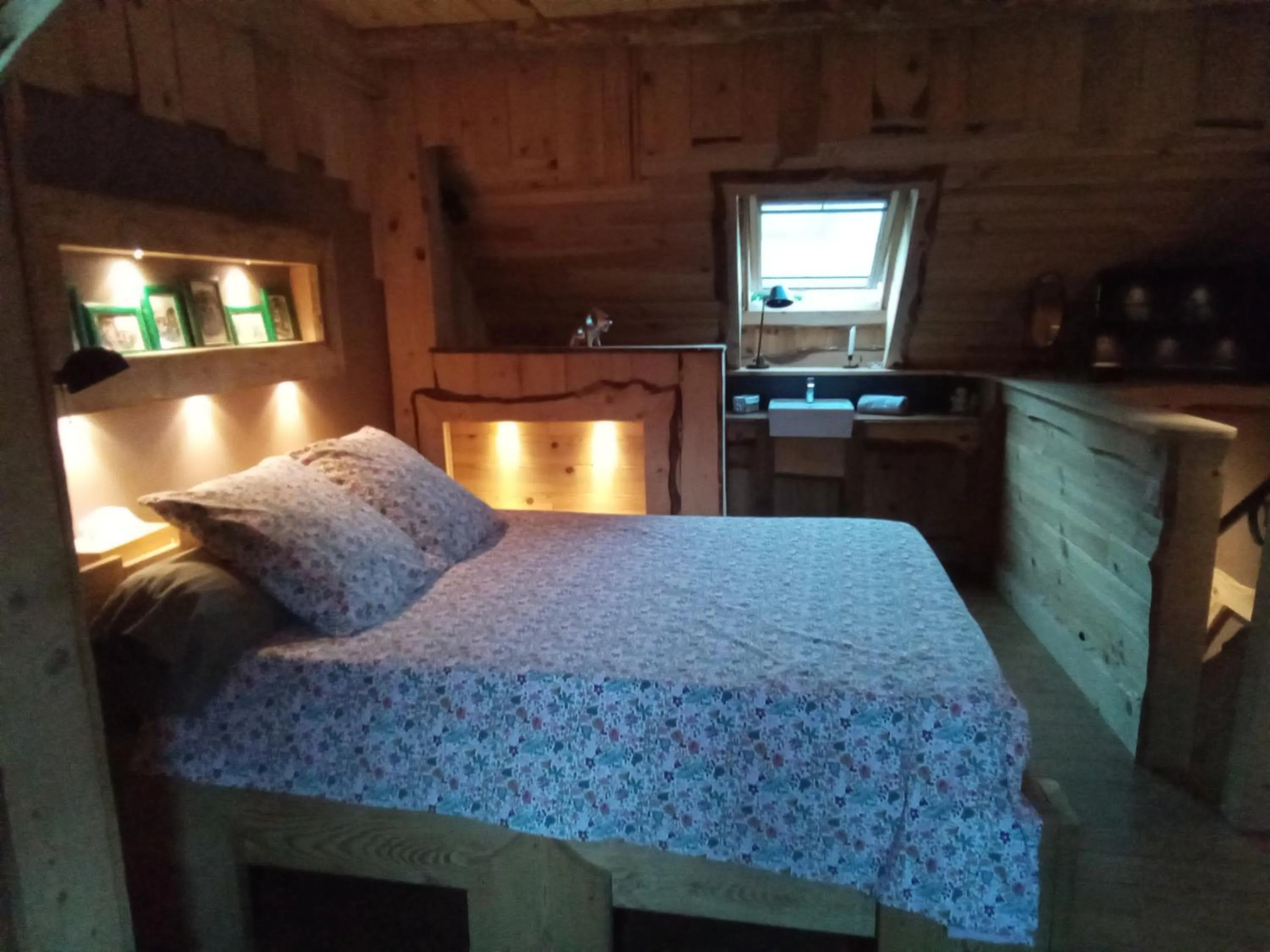 Bedroom, Bed in L' Auberge du château