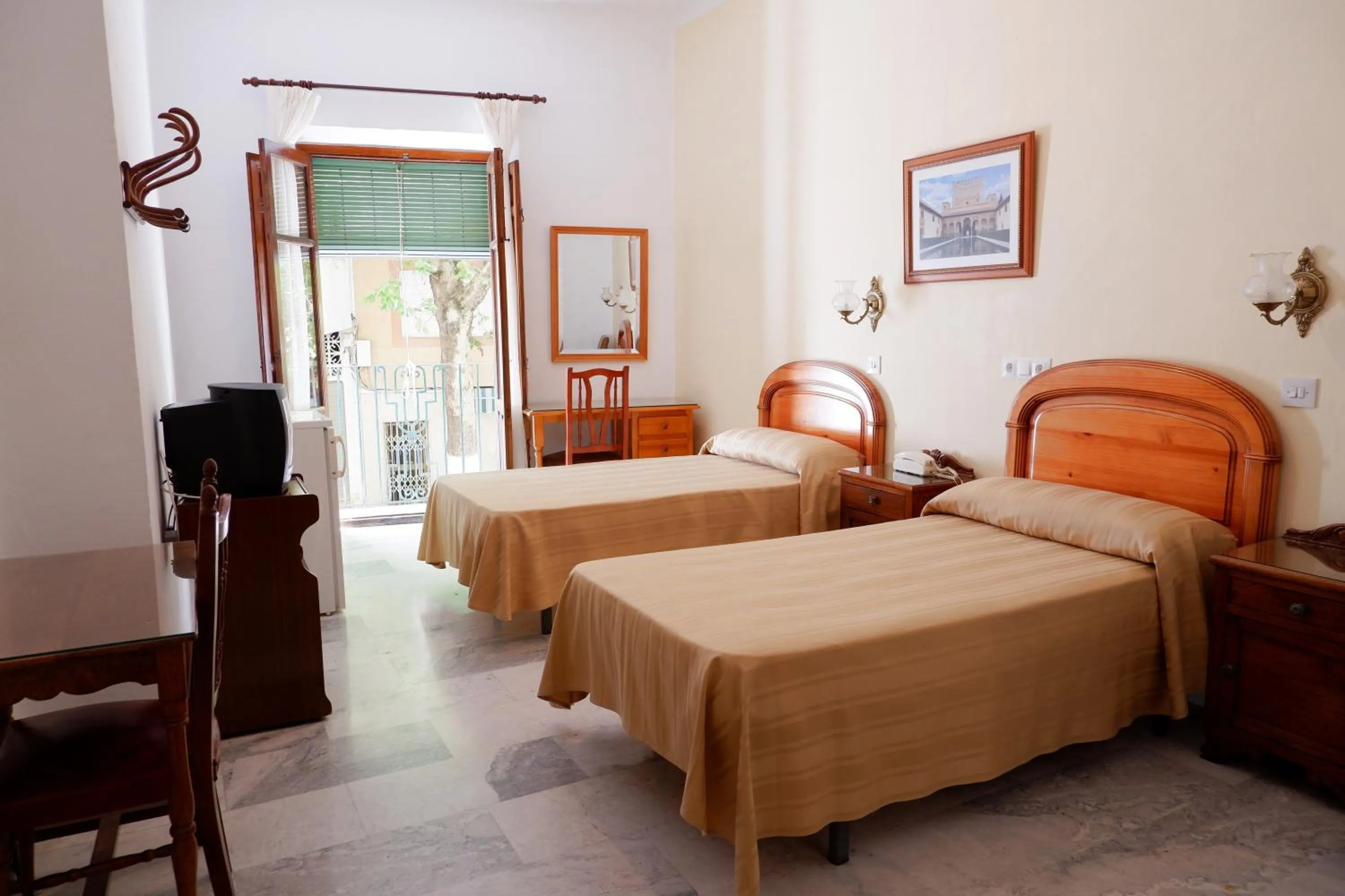 Bedroom, Bed in Hotel Central