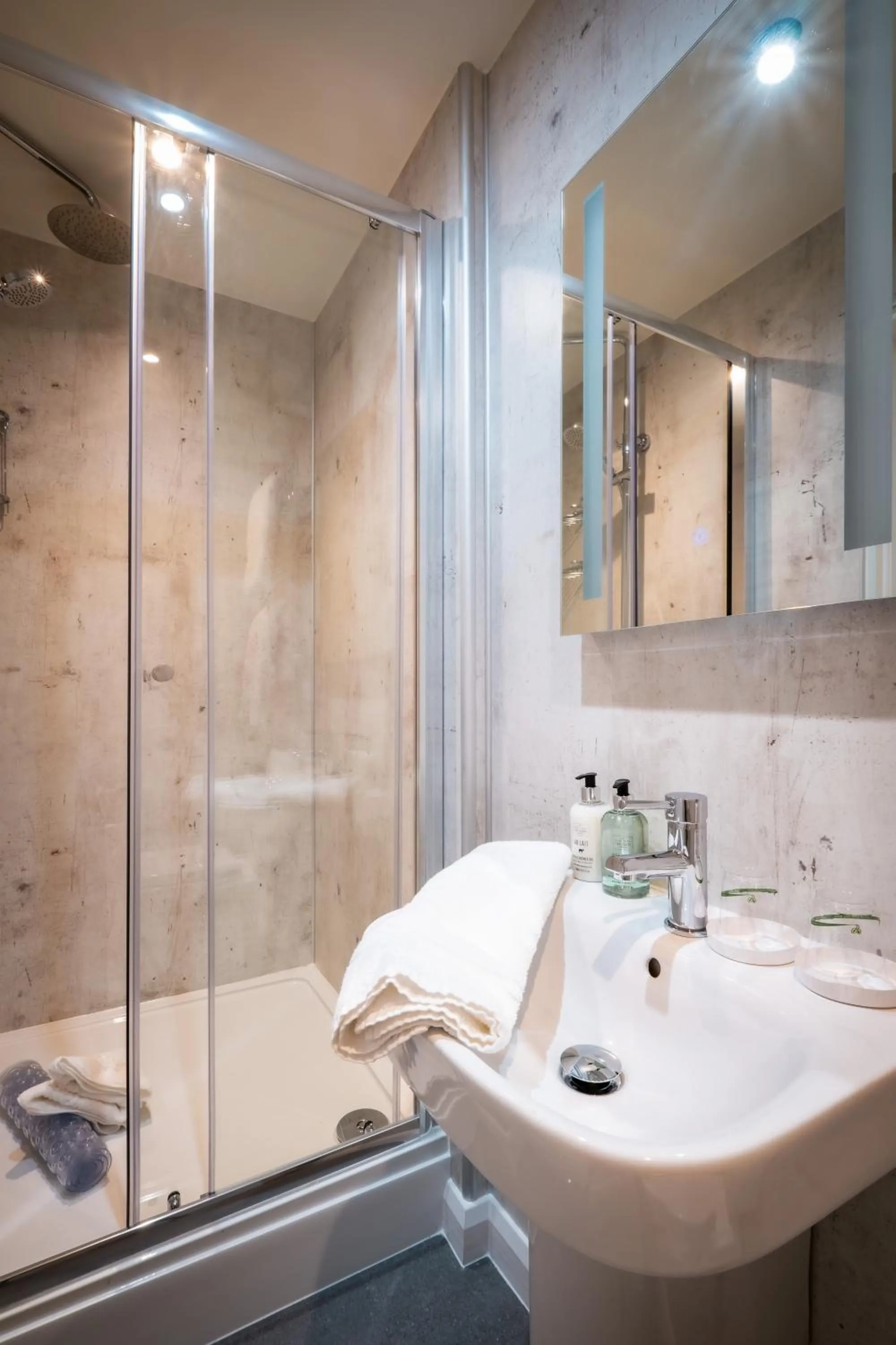 Bathroom in Ambleside Fell Rooms