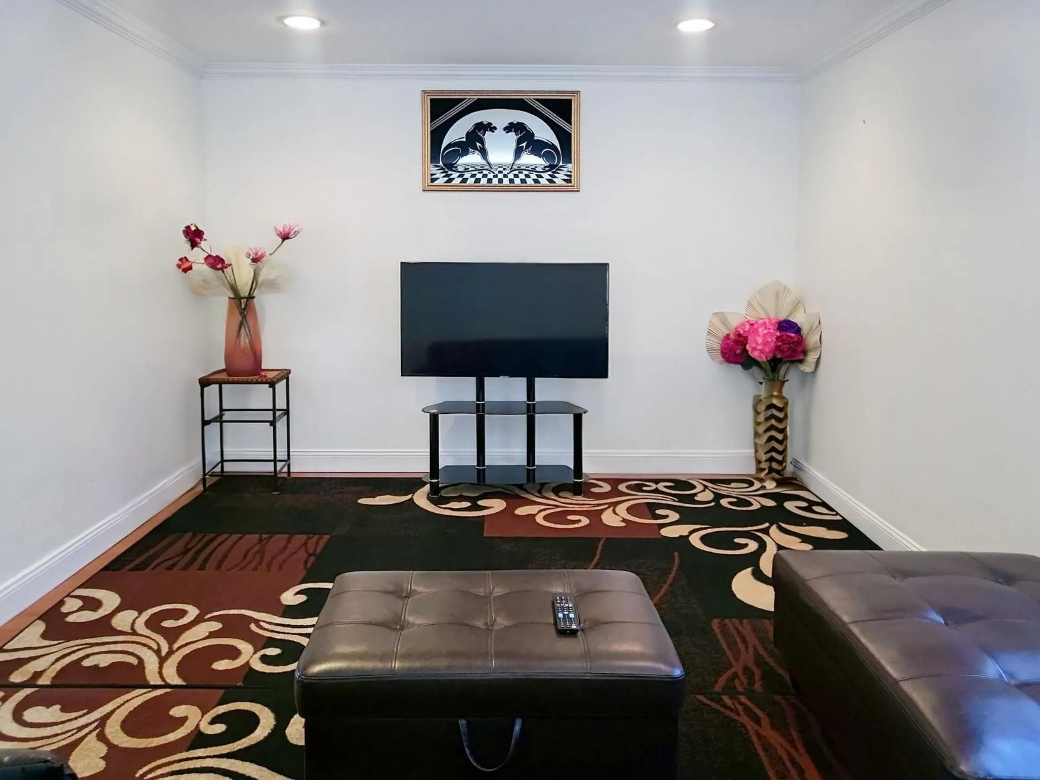 Living room in Modern Executive Master Bedroom