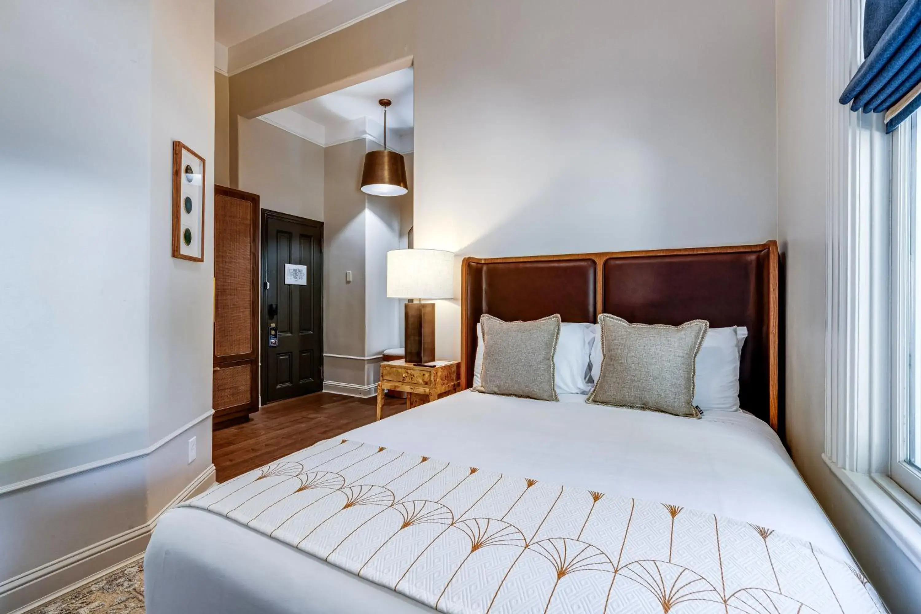 Queen Room in White House Napa Queen Room in White House Napa