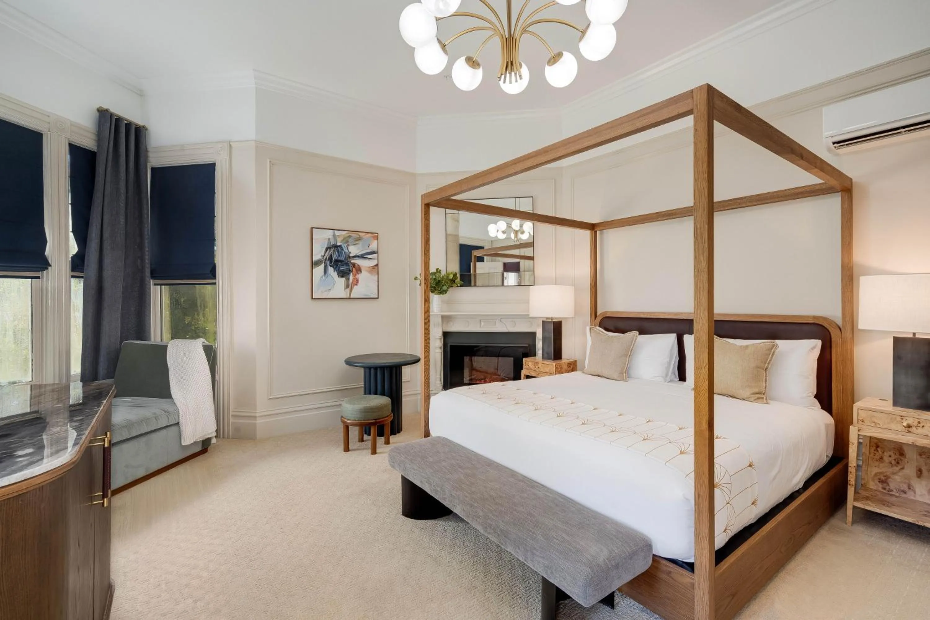 Bed in White House Napa