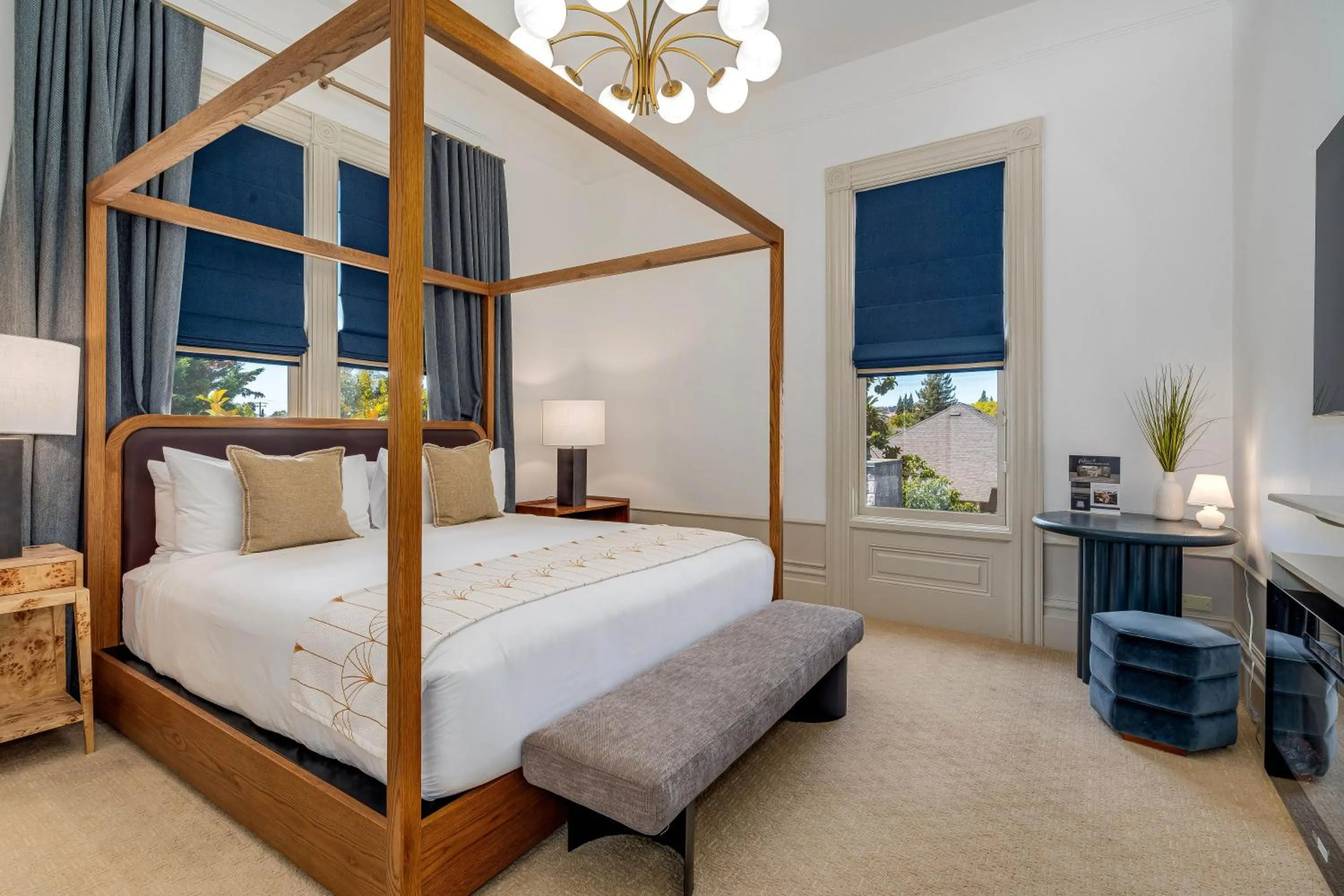 Bed in White House Napa