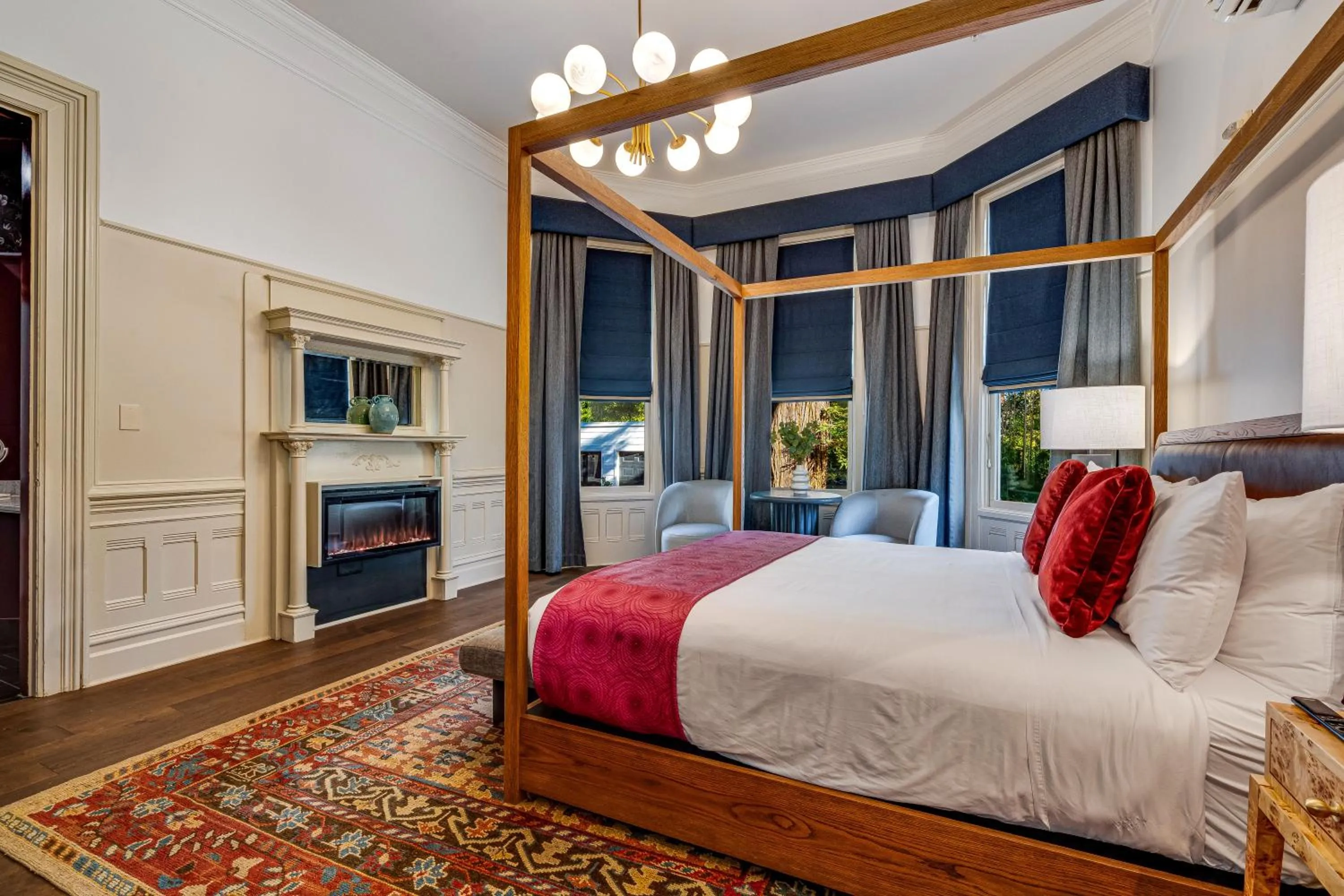 Bed in White House Napa