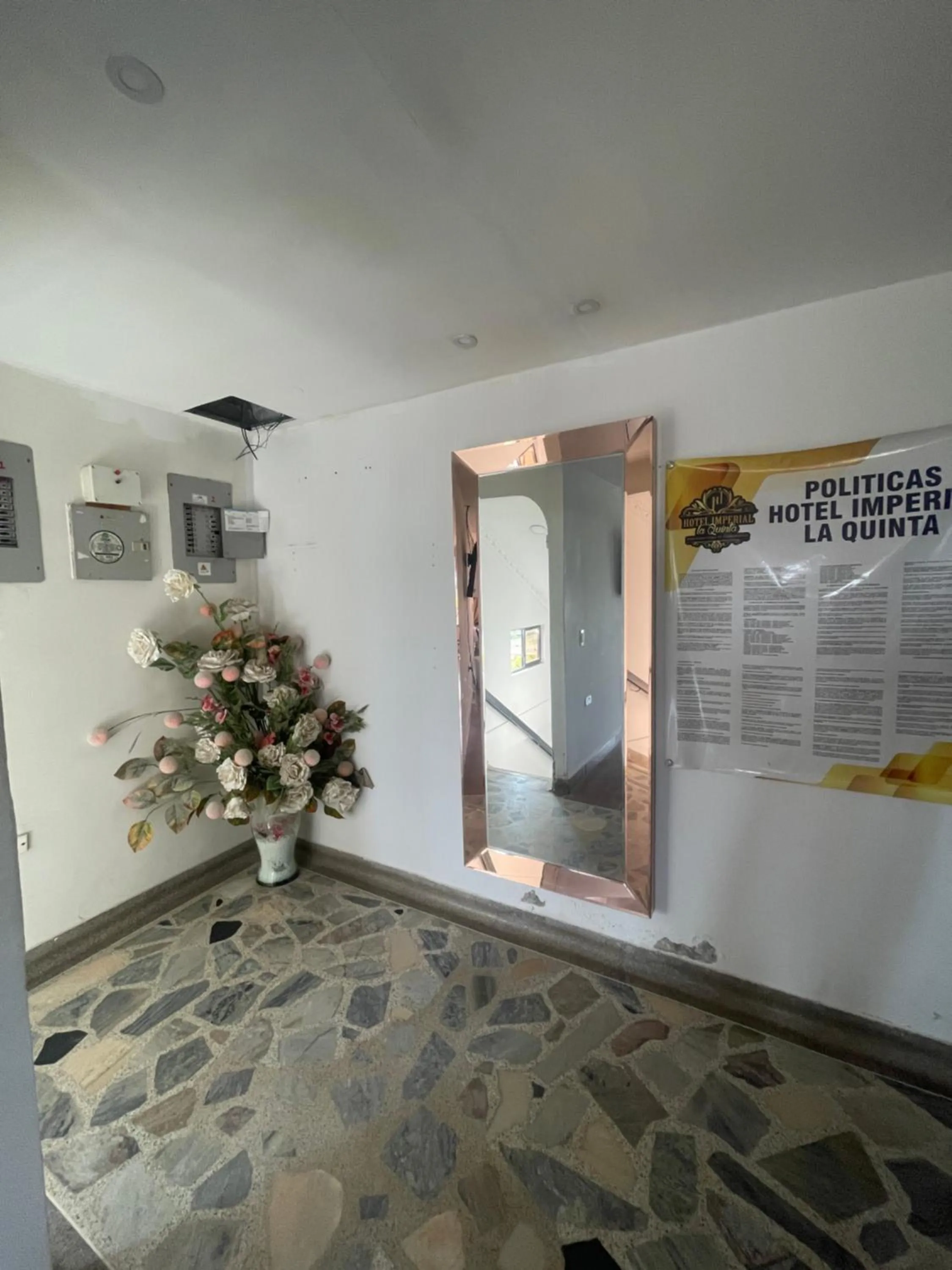HOTEL IMPERIAL LA QUINTA