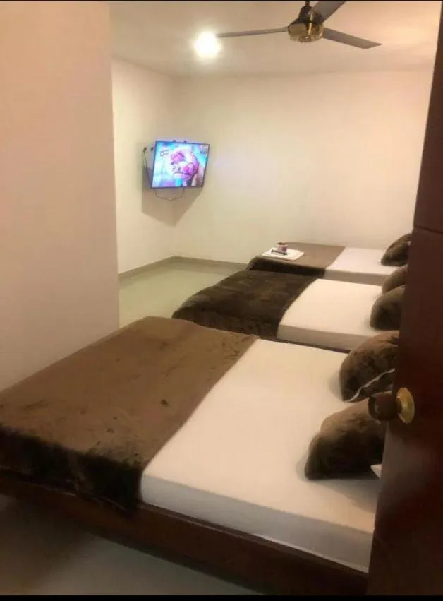 HOTEL IMPERIAL LA QUINTA