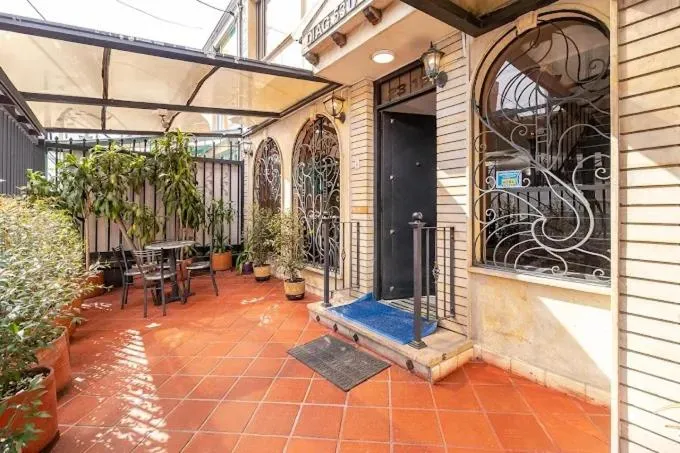 Facade/entrance in Titas House Bogota