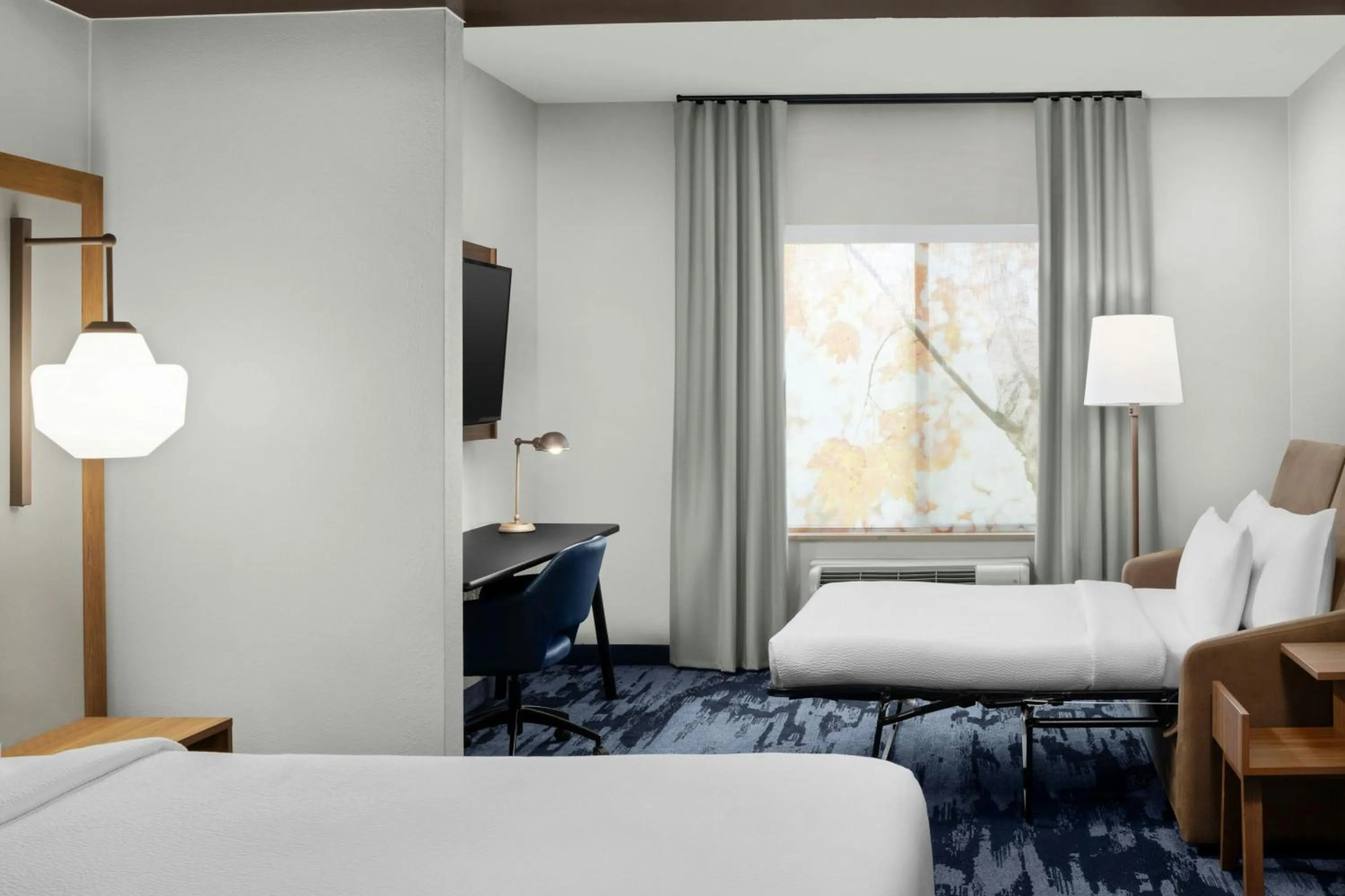 Photo of the whole room, Bed in Fairfield Inn & Suites Riverside Corona/Norco